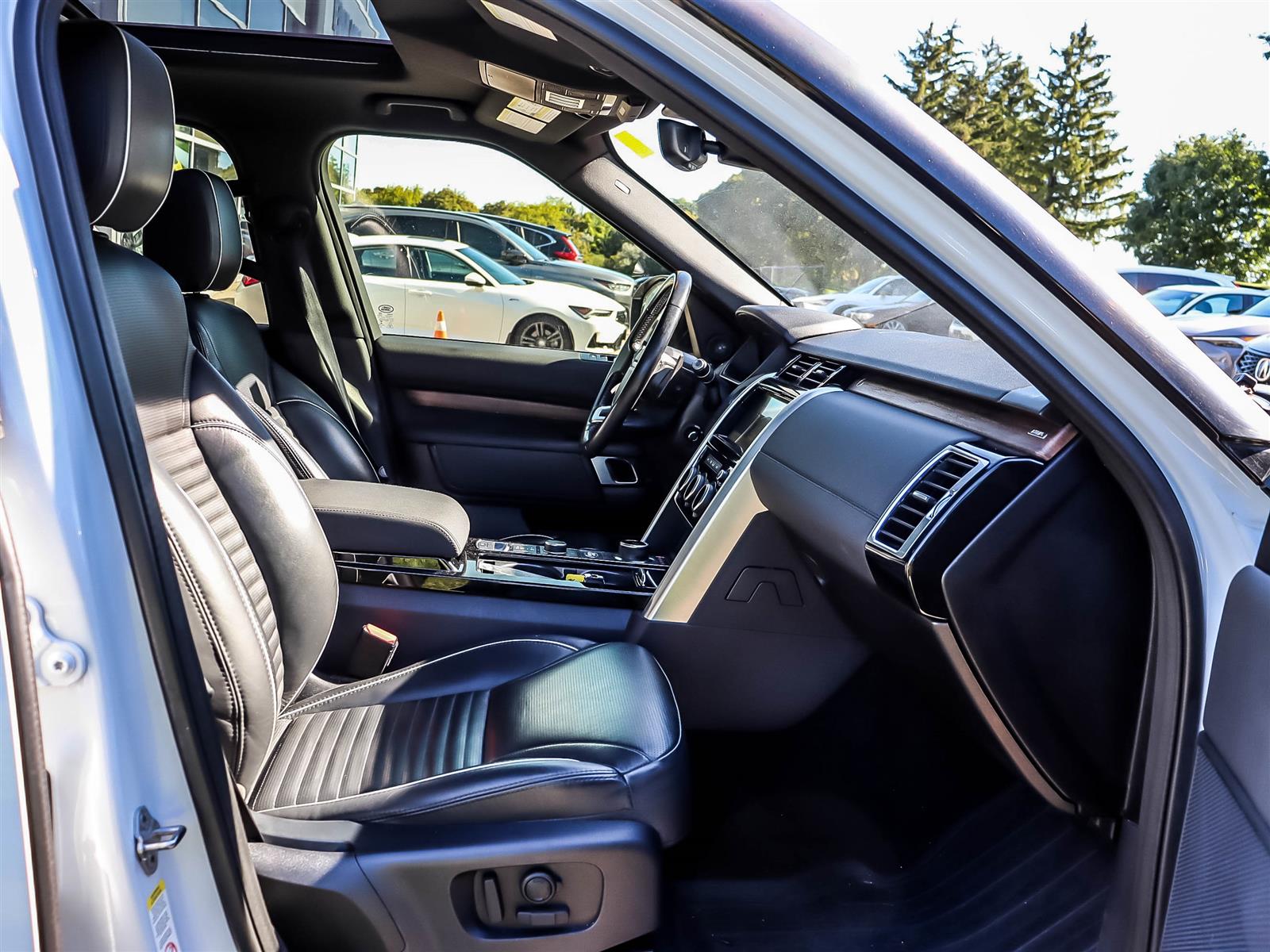 2019 Land Rover Discovery HSE - Thumbnail 15