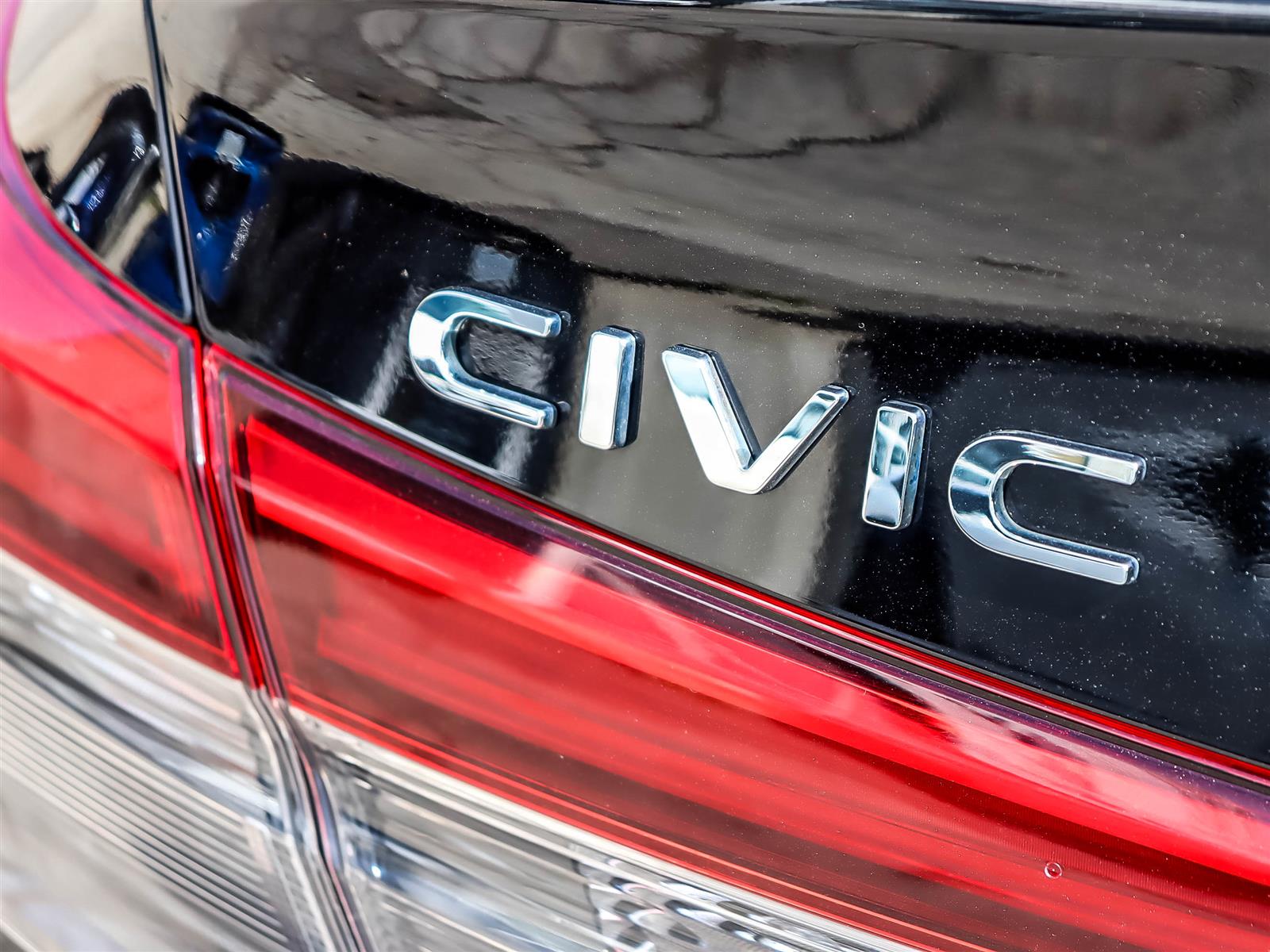 2023 Honda Civic Sport - Thumbnail 16