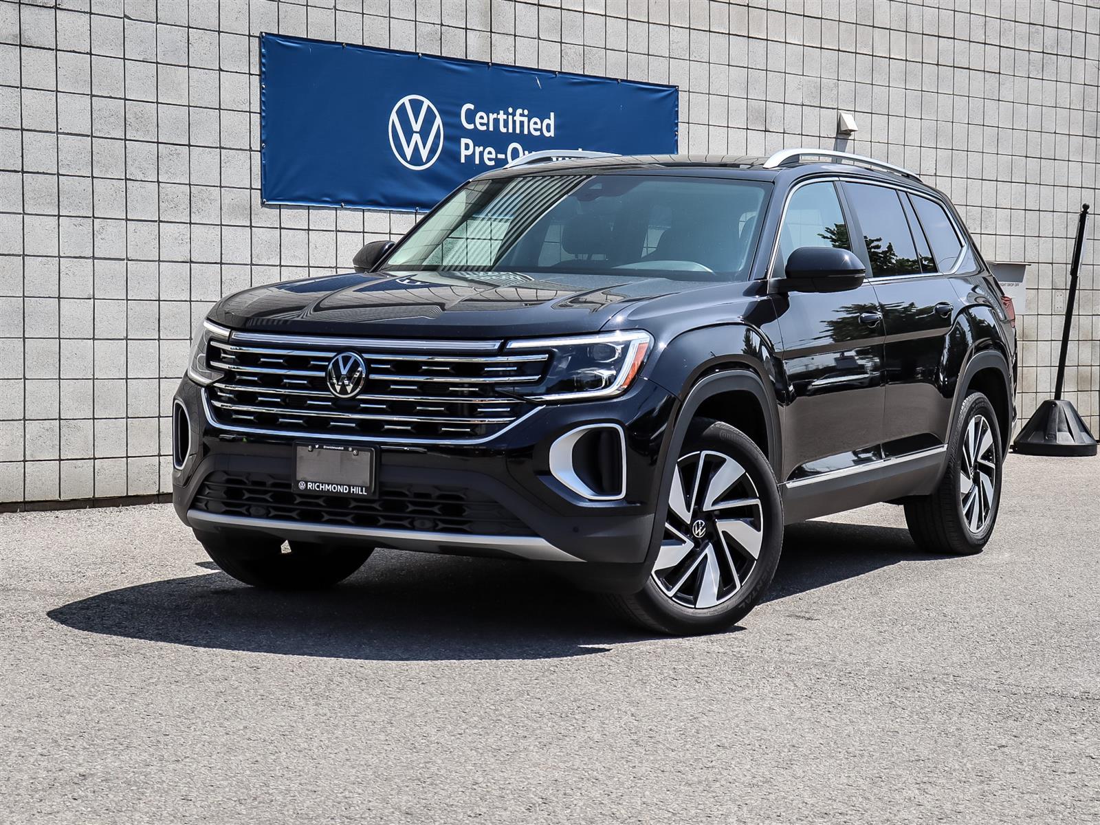 Deep Black Pearl 2024 Volkswagen Atlas SUV / Crossover Automatic