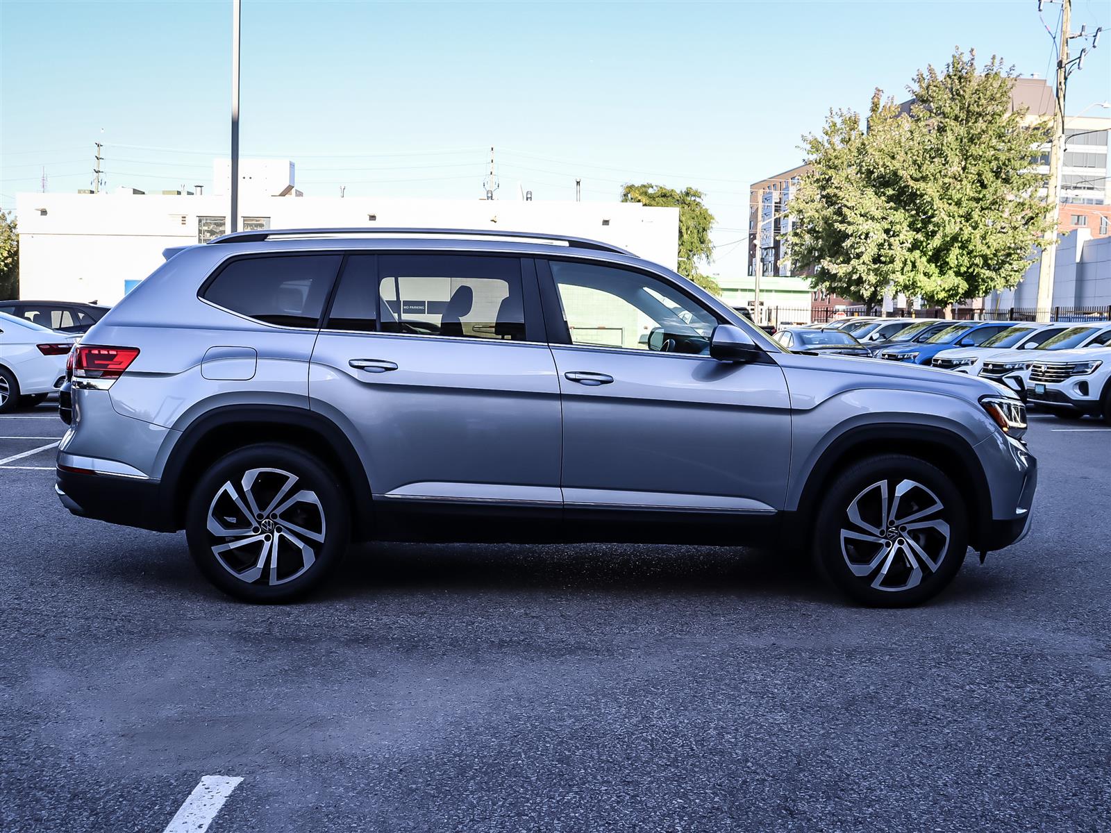 2022 Volkswagen Atlas - Thumbnail 4