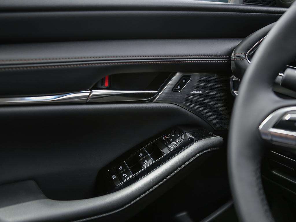 2026 Mazda Mazda3 GT - Thumbnail 16