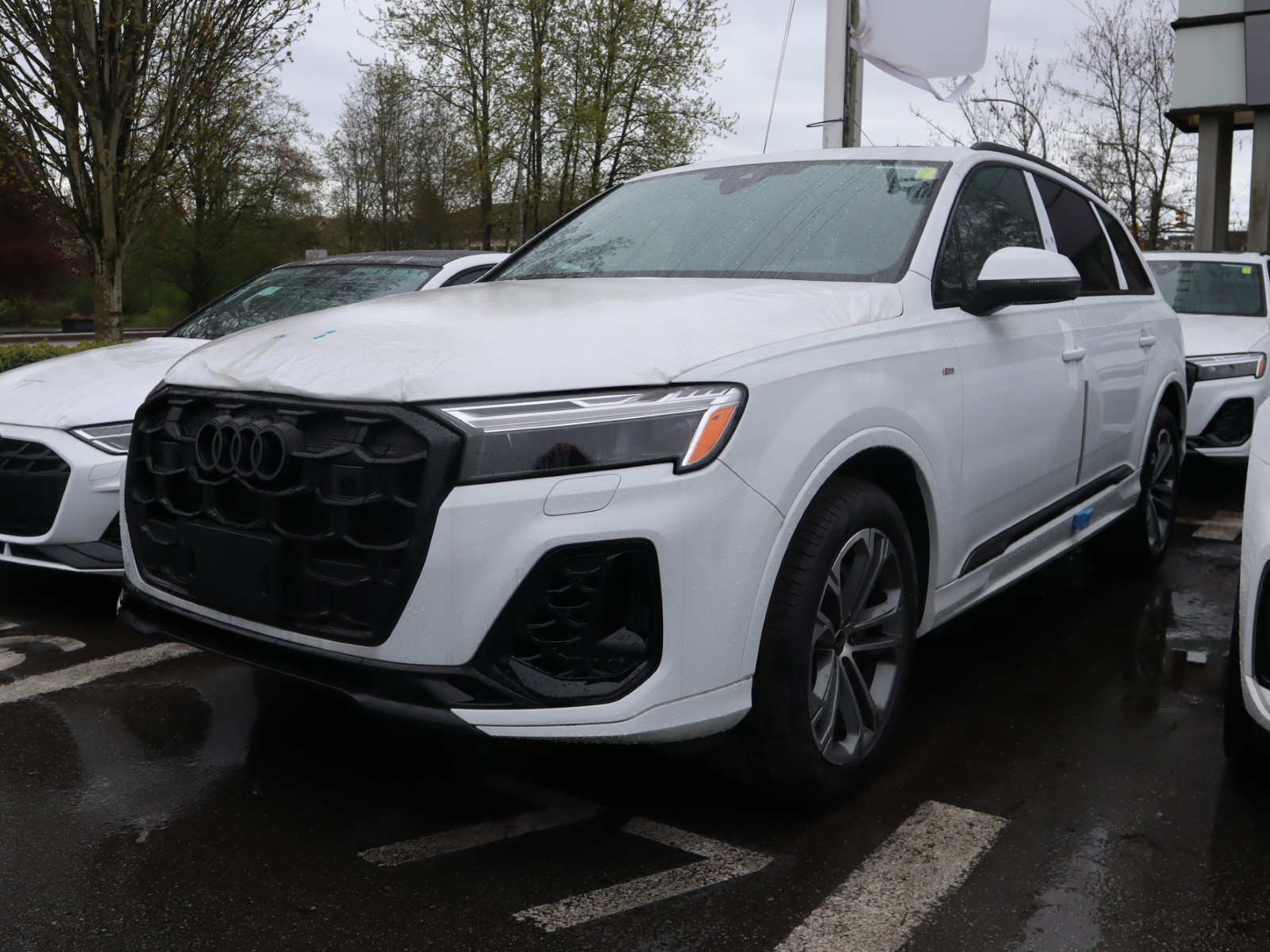Glacier White Metallic 2026 Audi Q7 SUV / Crossover Automatic