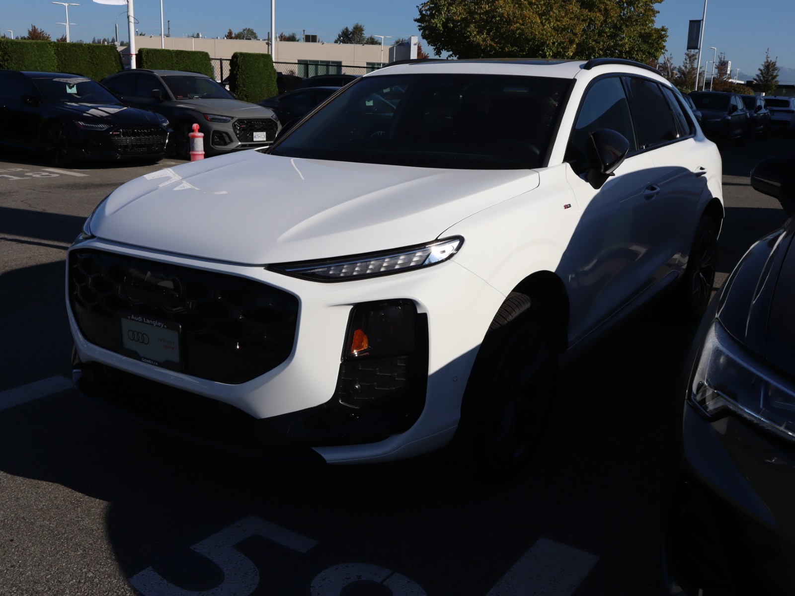 Arkona White 2026 Audi Q3 SUV / Crossover Automatic
