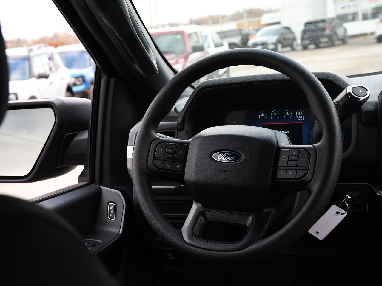 2026 Ford F-150 STX 4WD SuperCrew 5.5' Box - Thumbnail 14