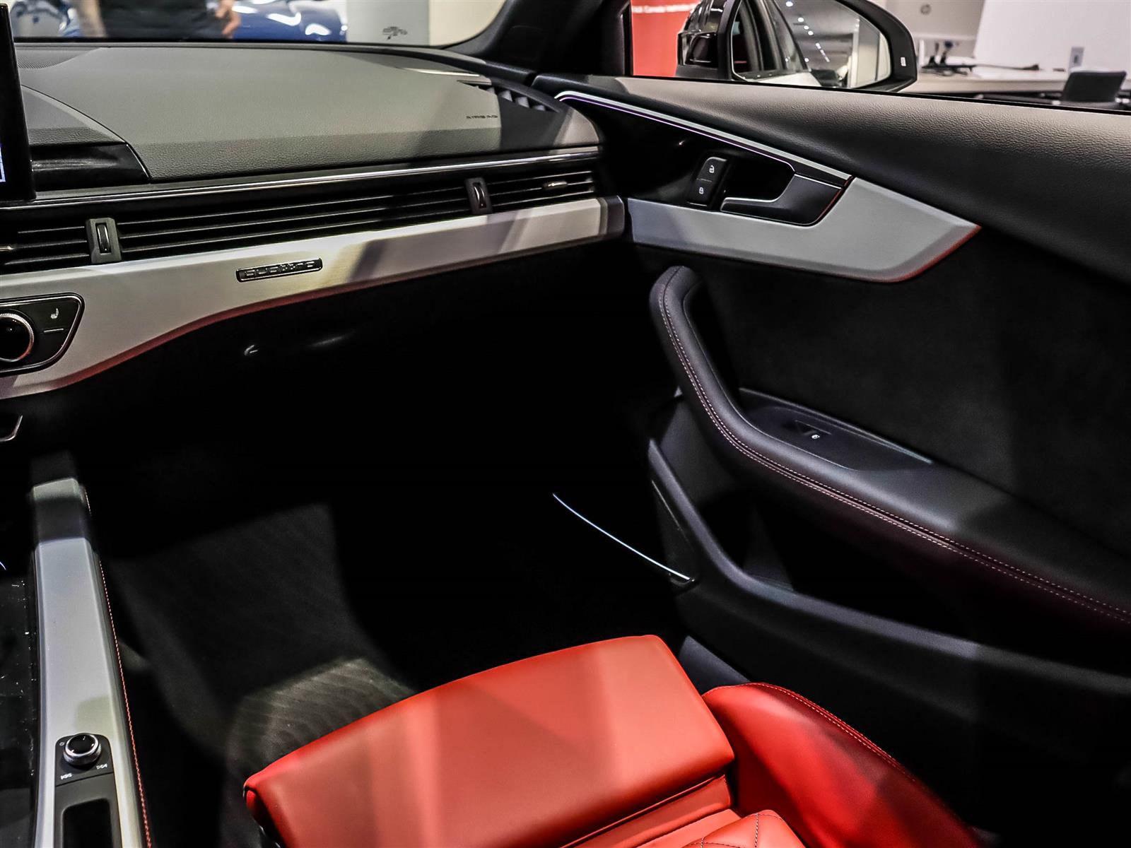 2024 Audi S4 Sedan Technik TFSI quattro - Thumbnail 11