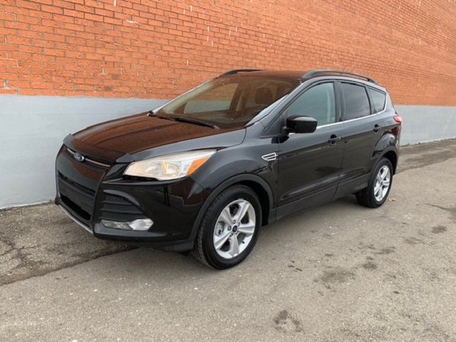 2015 Ford Escape SE - Main View
