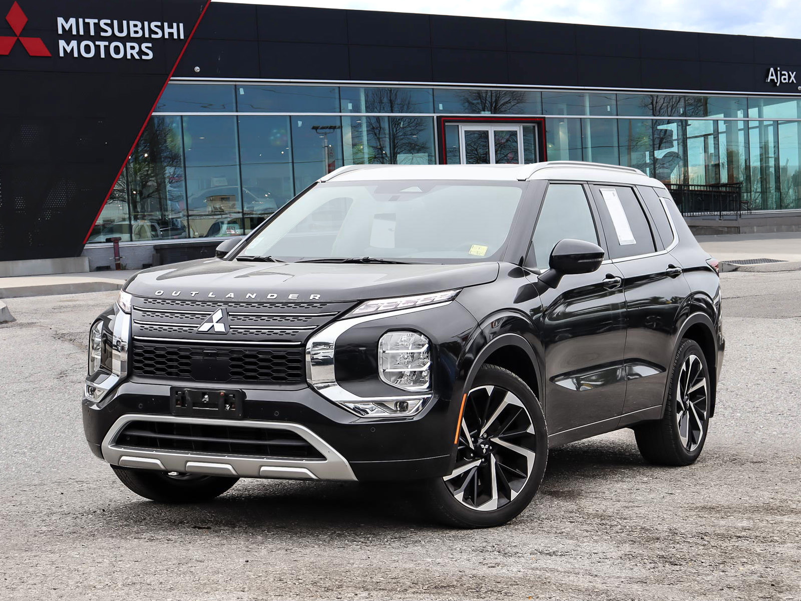 2024 Mitsubishi Outlander GT S-AWC - Main View