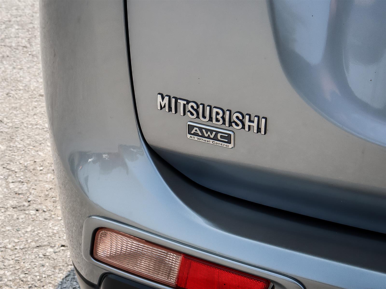 used 2015 Mitsubishi Outlander car