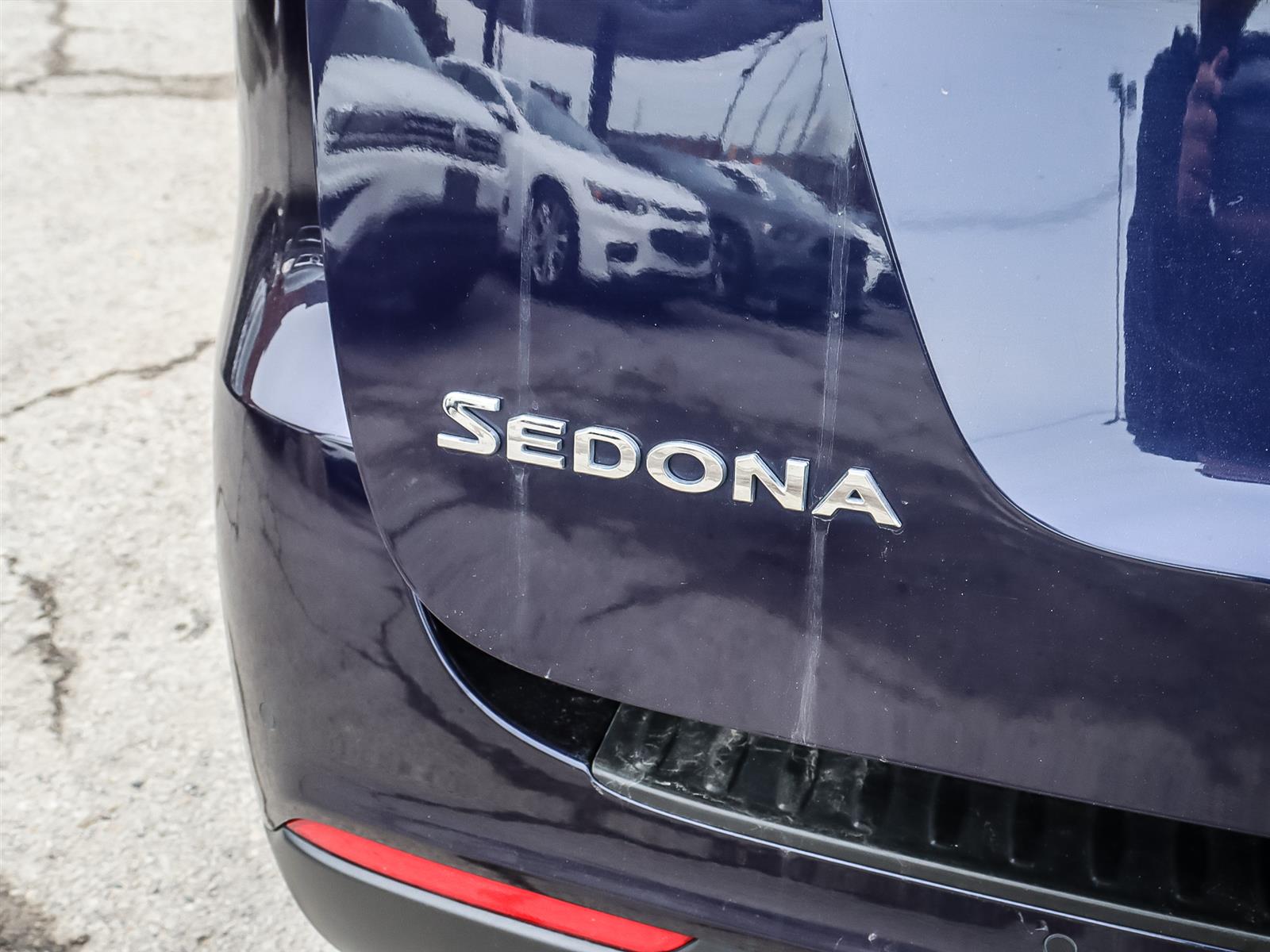 used 2020 Kia Sedona car