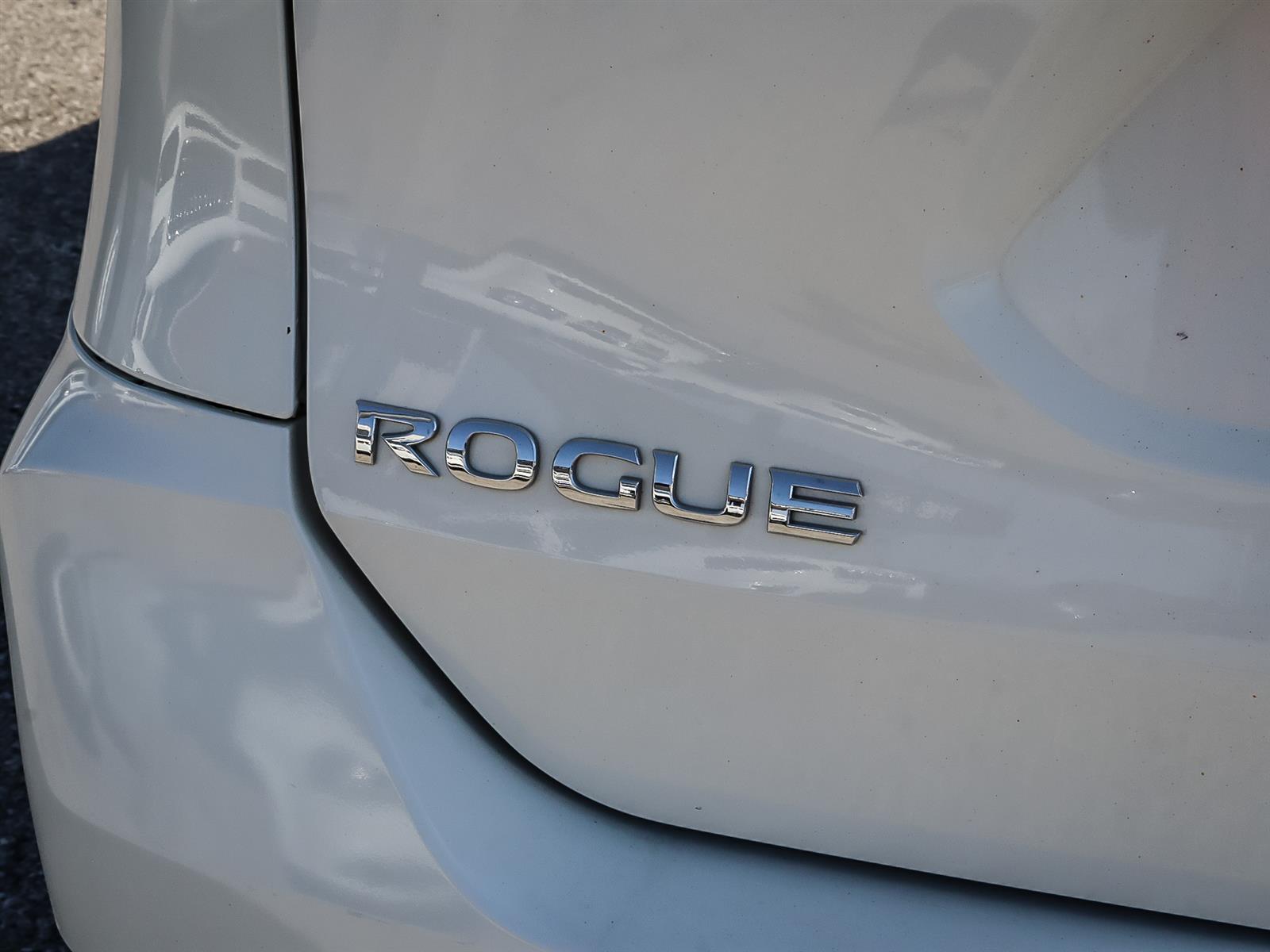 used 2017 Nissan Rogue car