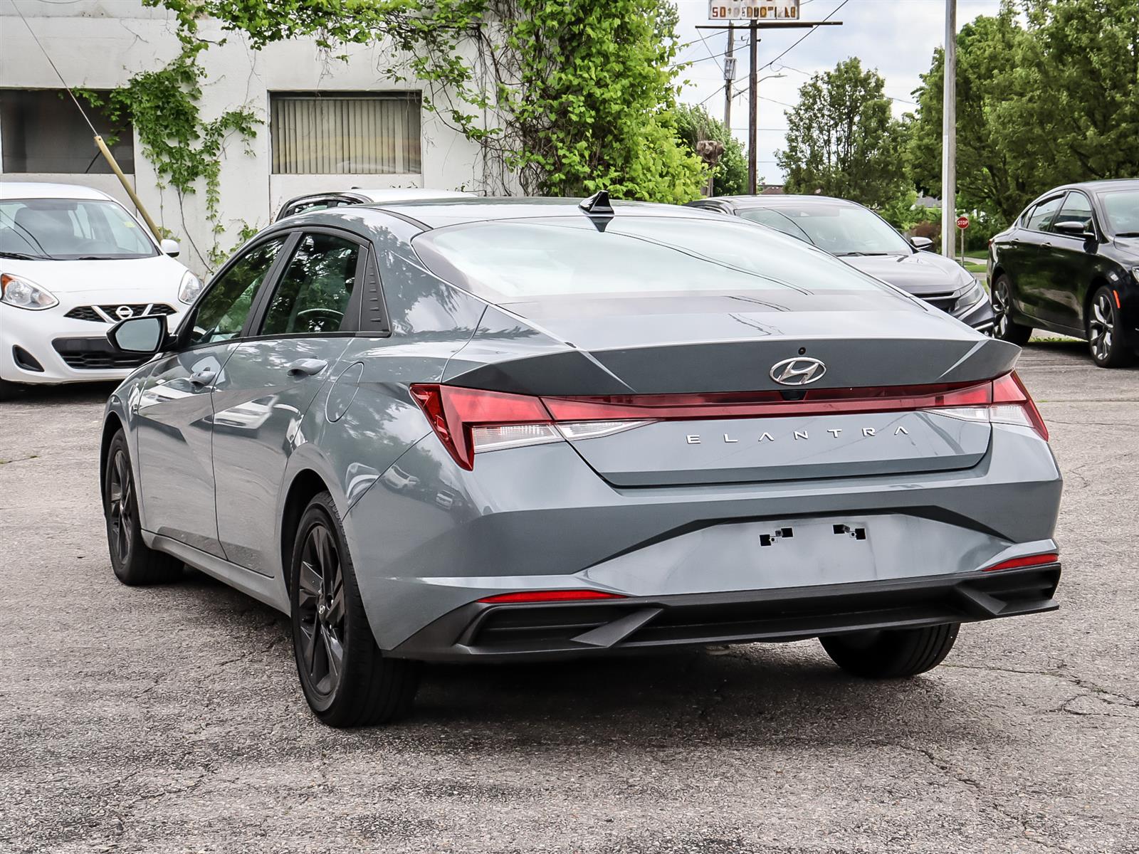 used 2021 Hyundai Elantra car