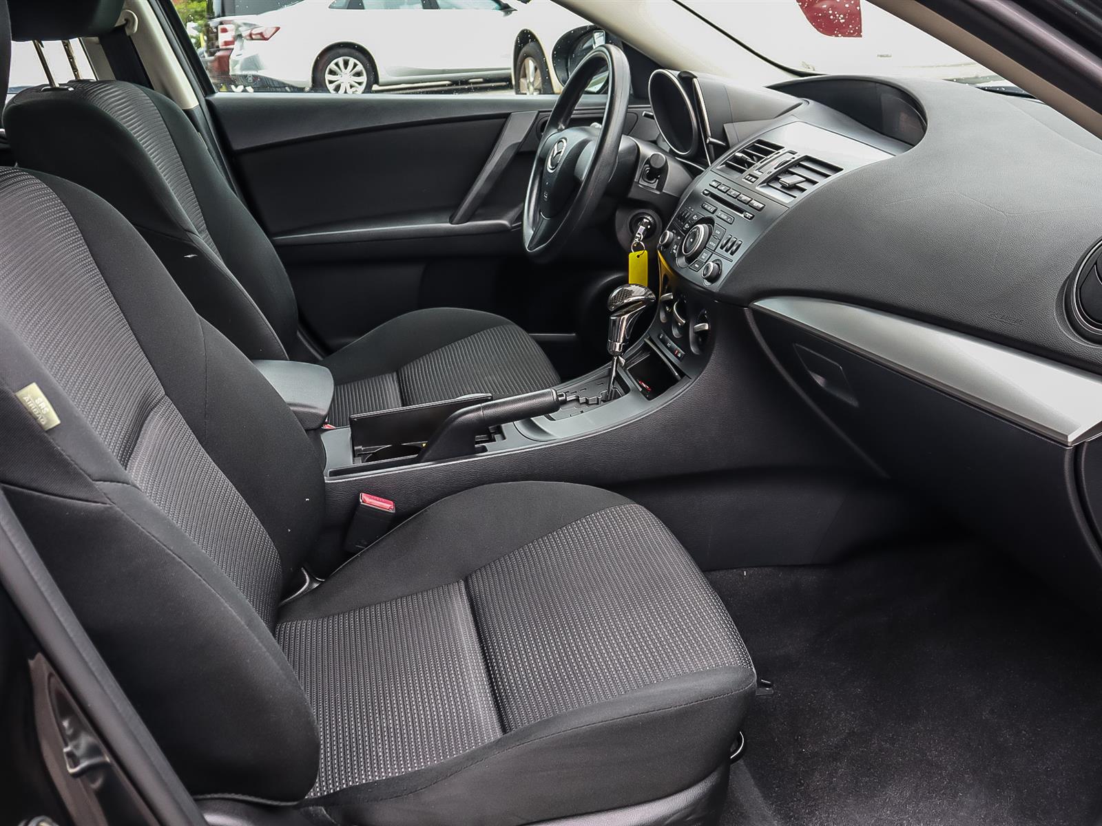 used 2013 Mazda Mazda3 car