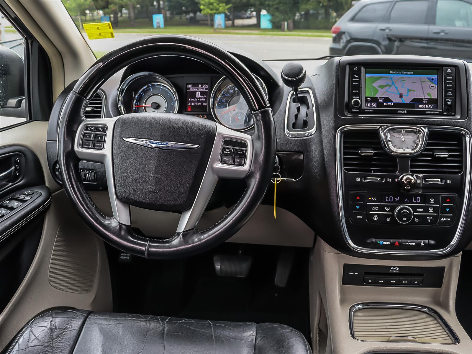 used 2014 Chrysler Town and Country car