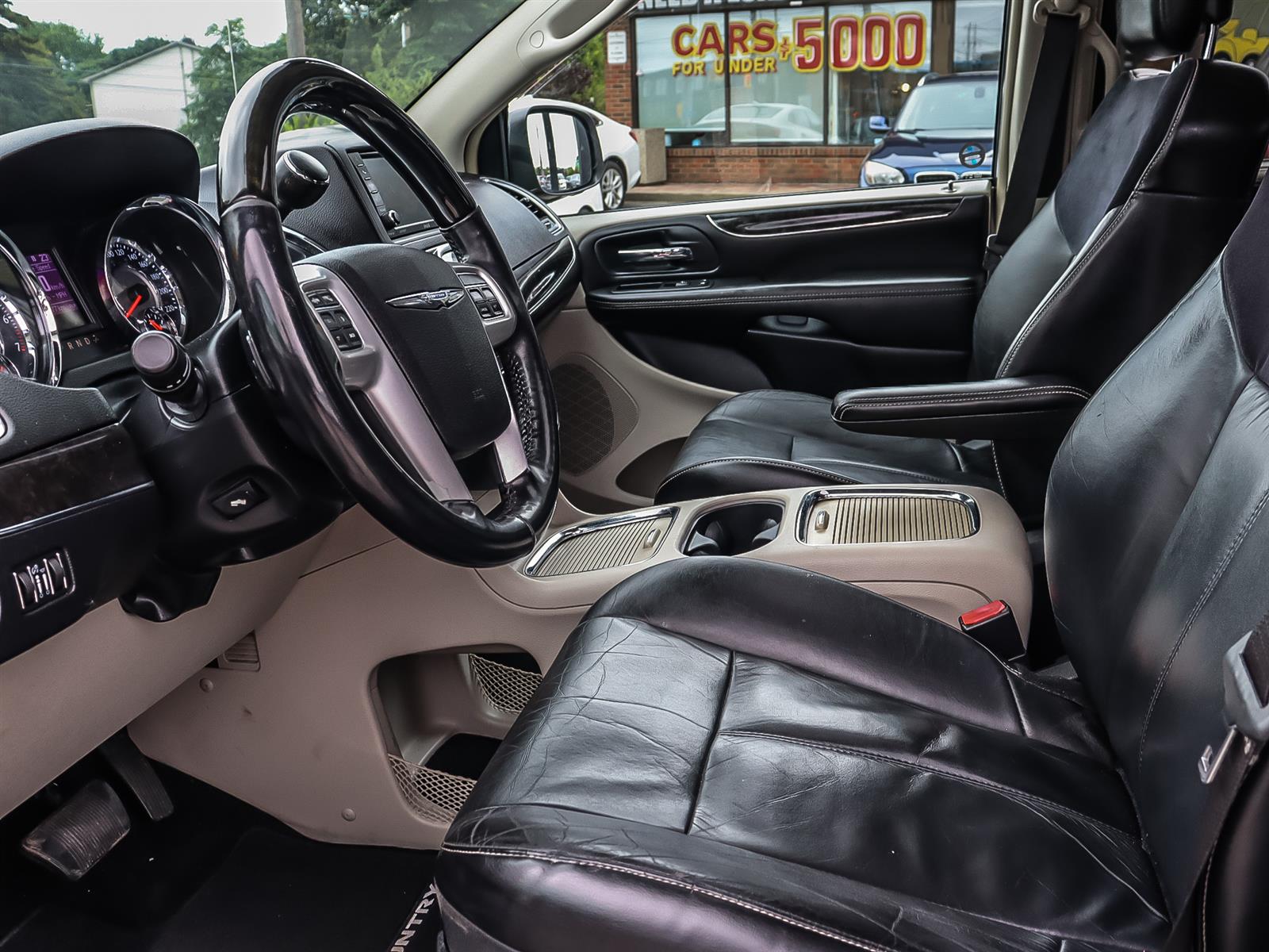 used 2014 Chrysler Town and Country car