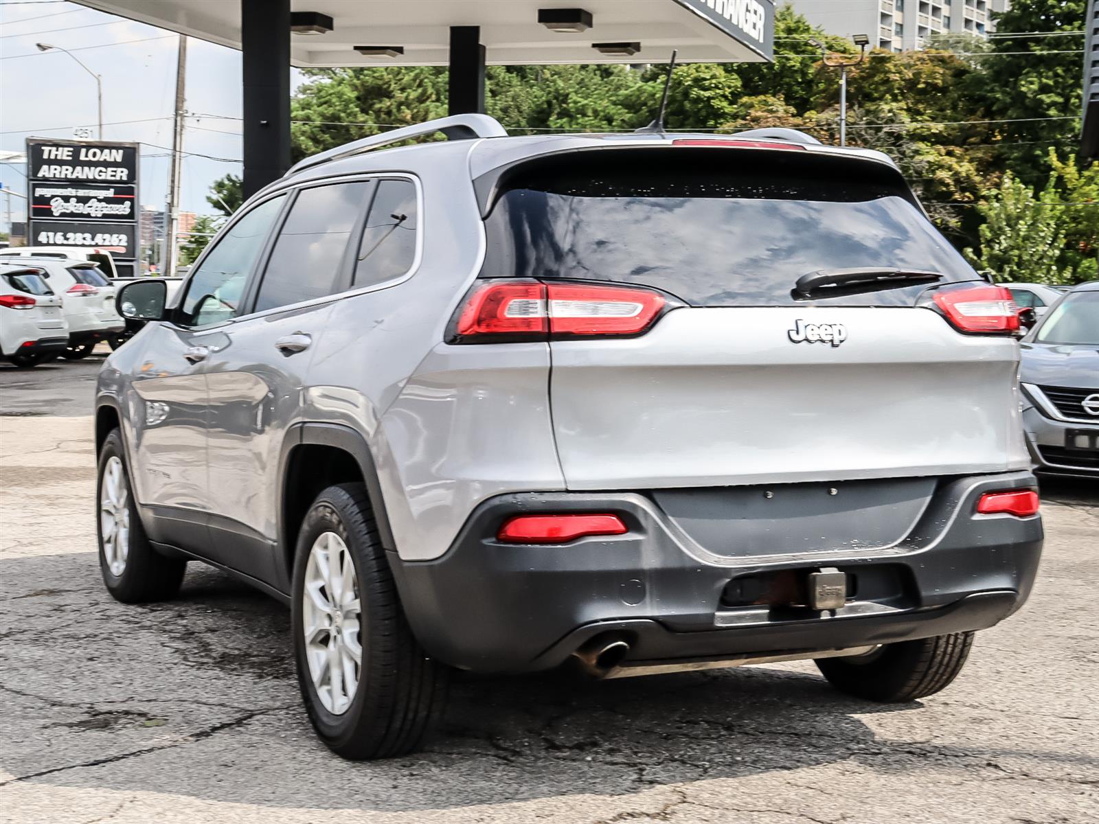 used 2015 Jeep Cherokee car