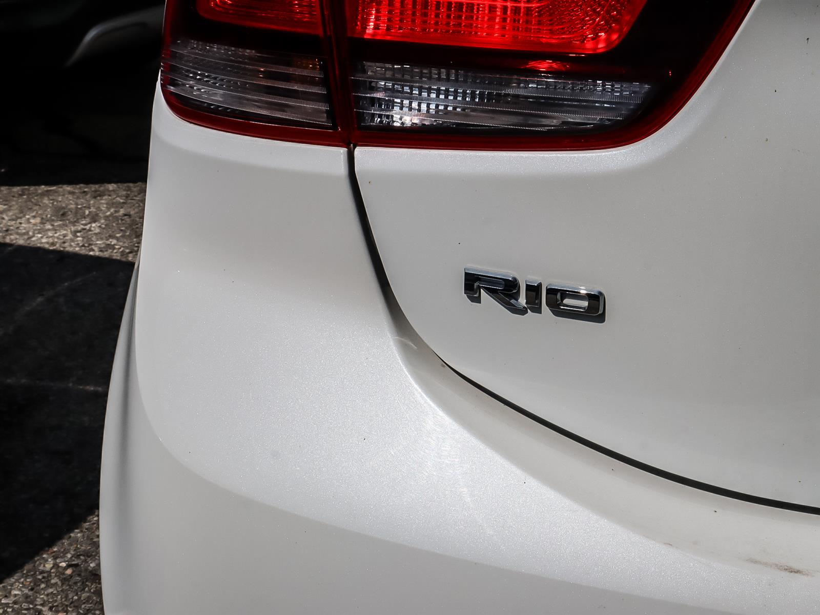 used 2021 Kia Rio car