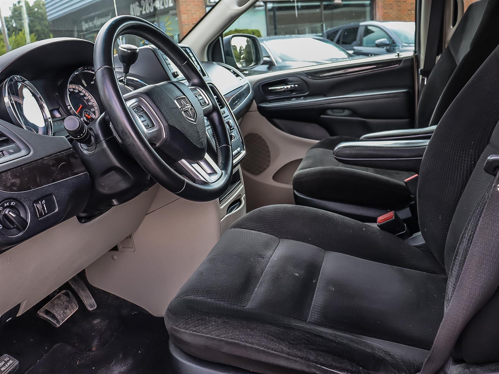 used 2016 Dodge Grand Caravan car