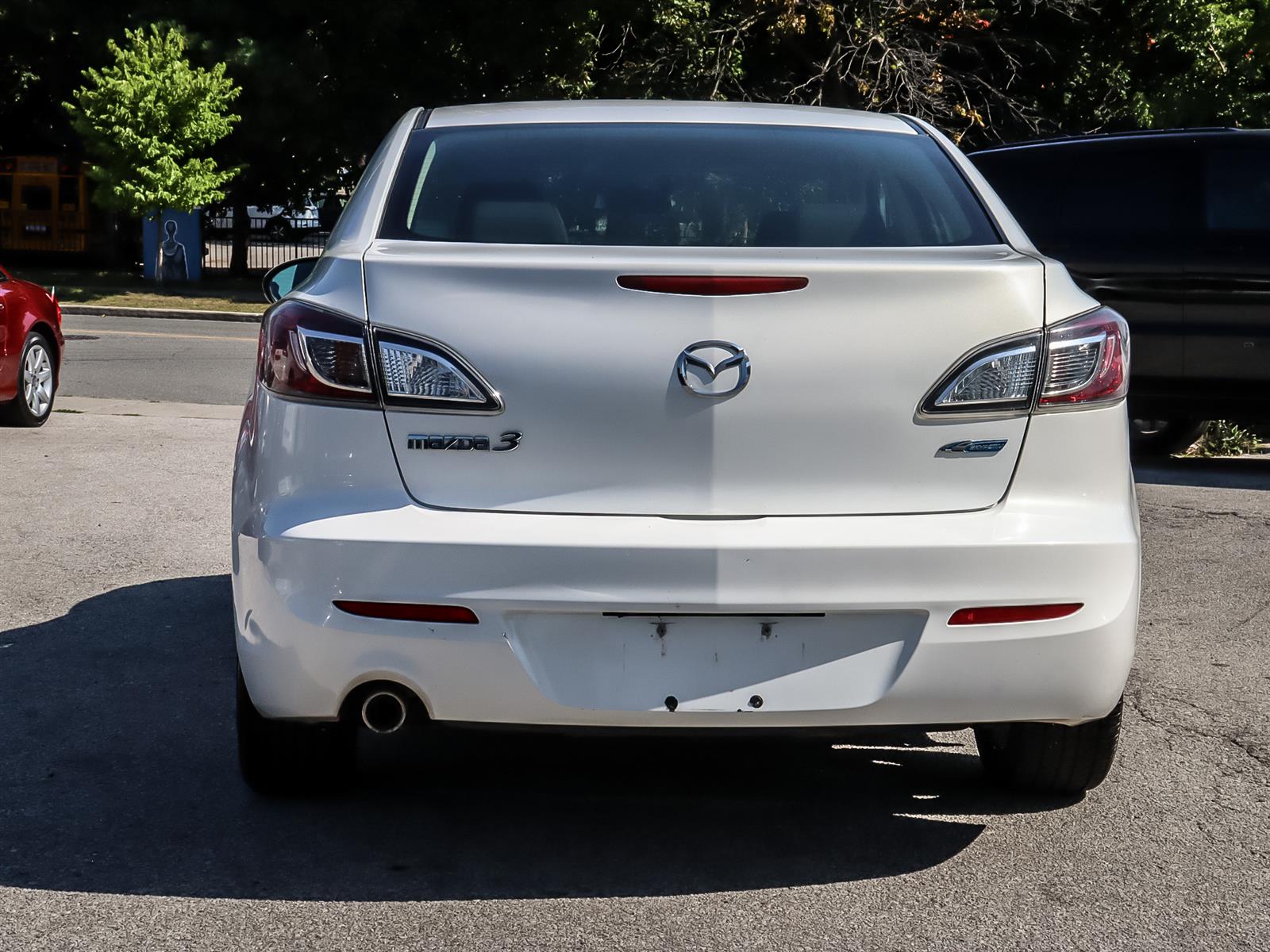 used 2013 Mazda Mazda3 car