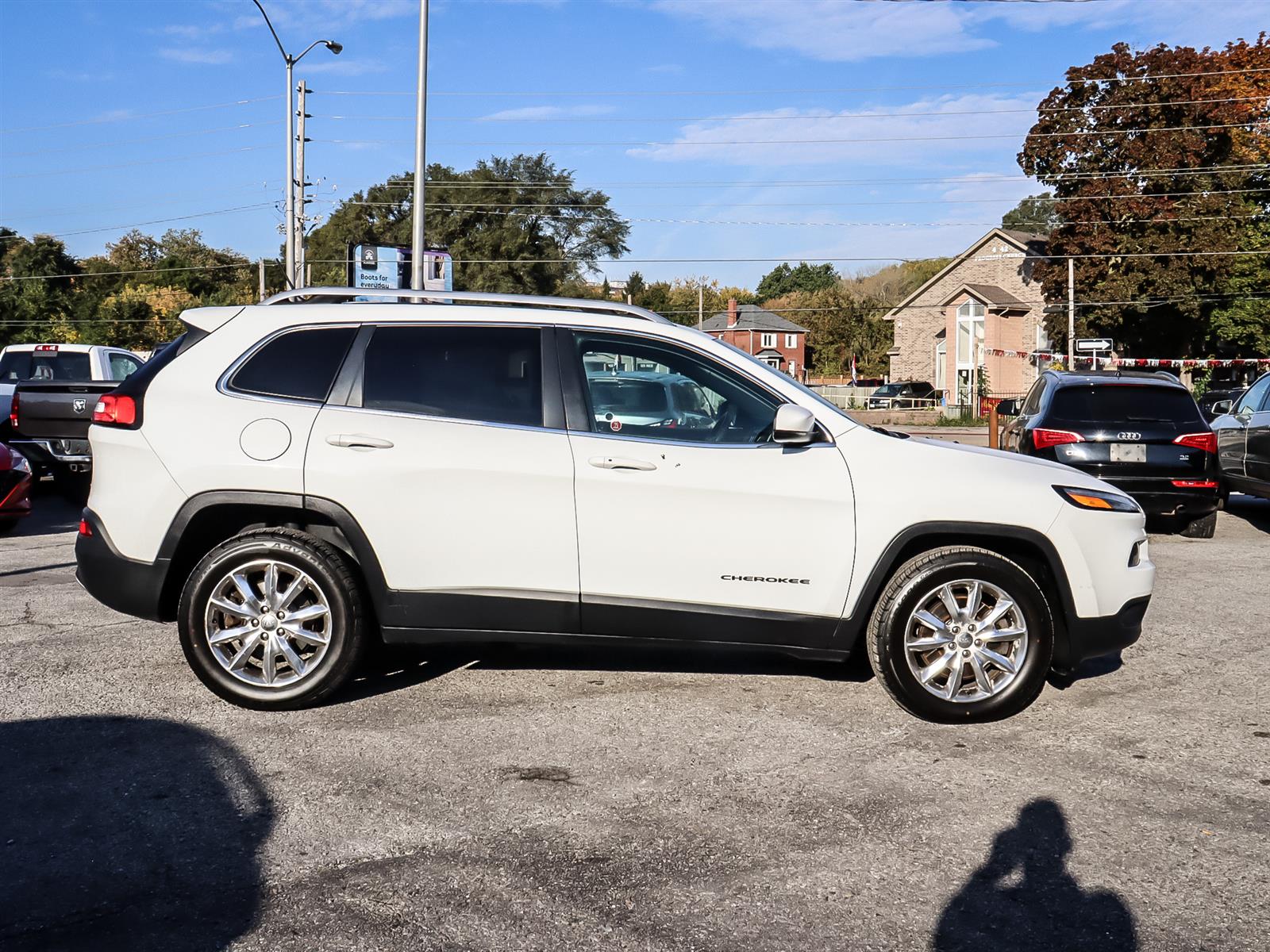 used 2014 Jeep Cherokee car