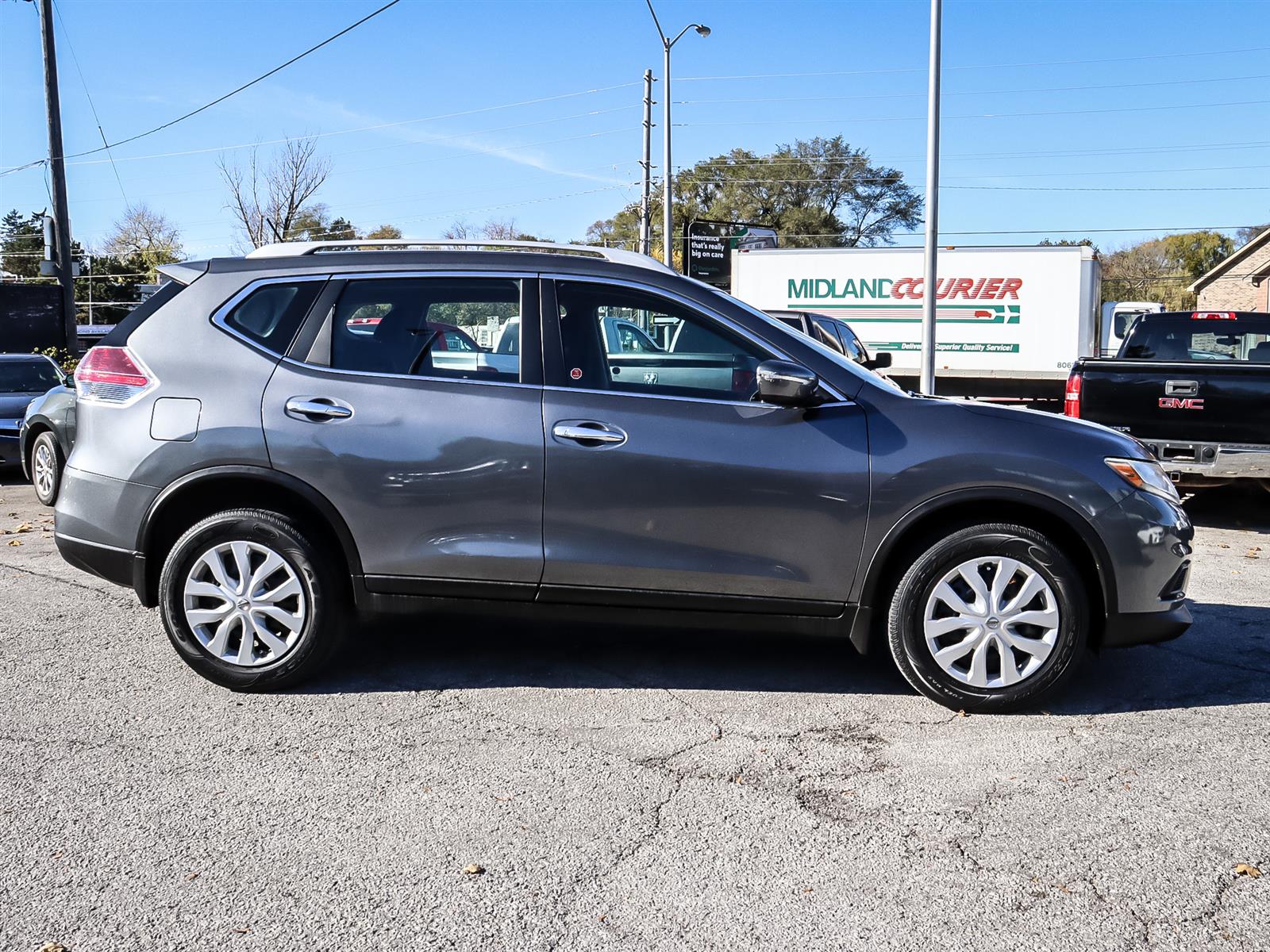 used 2015 Nissan Rogue car