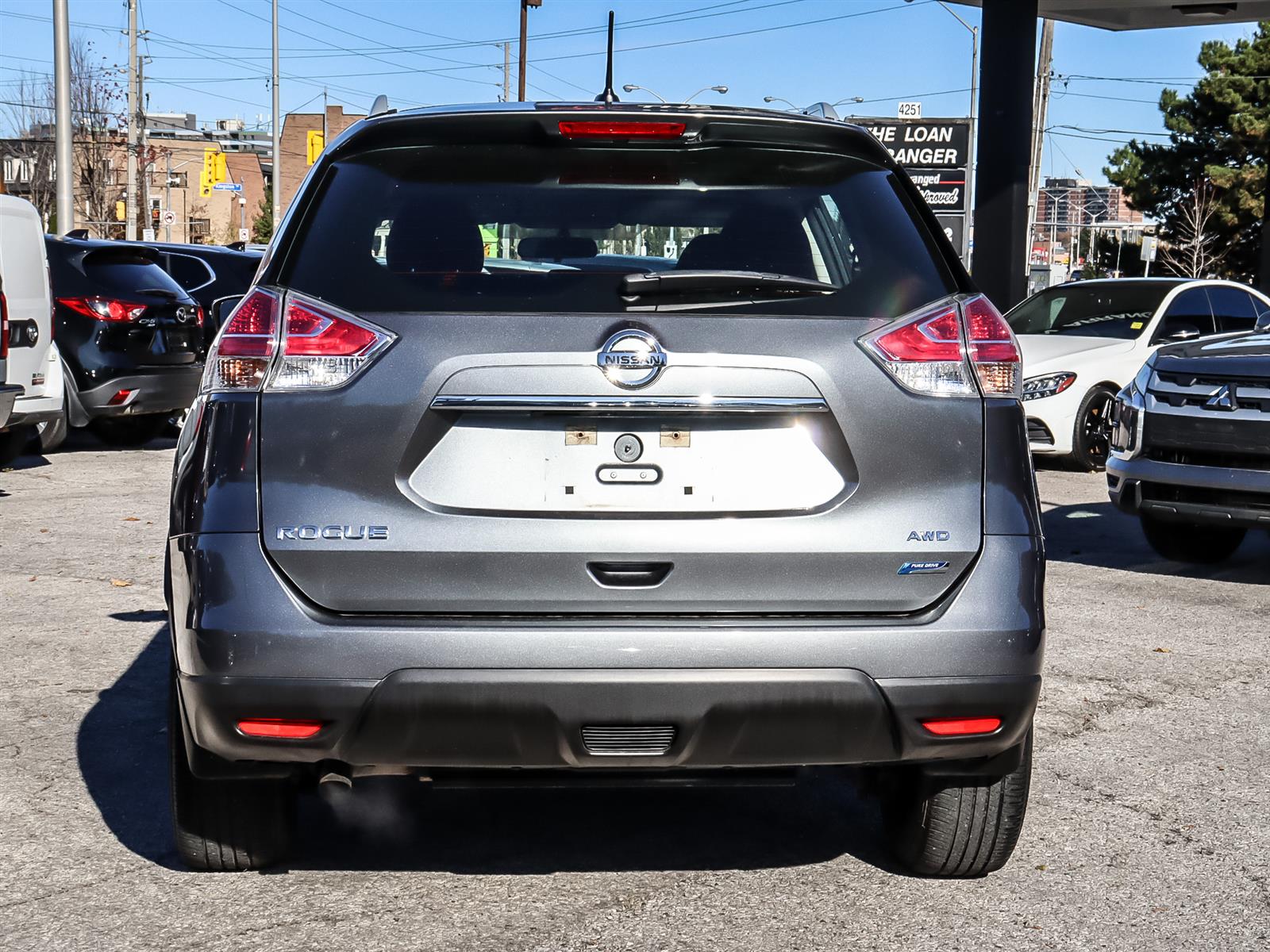 used 2015 Nissan Rogue car