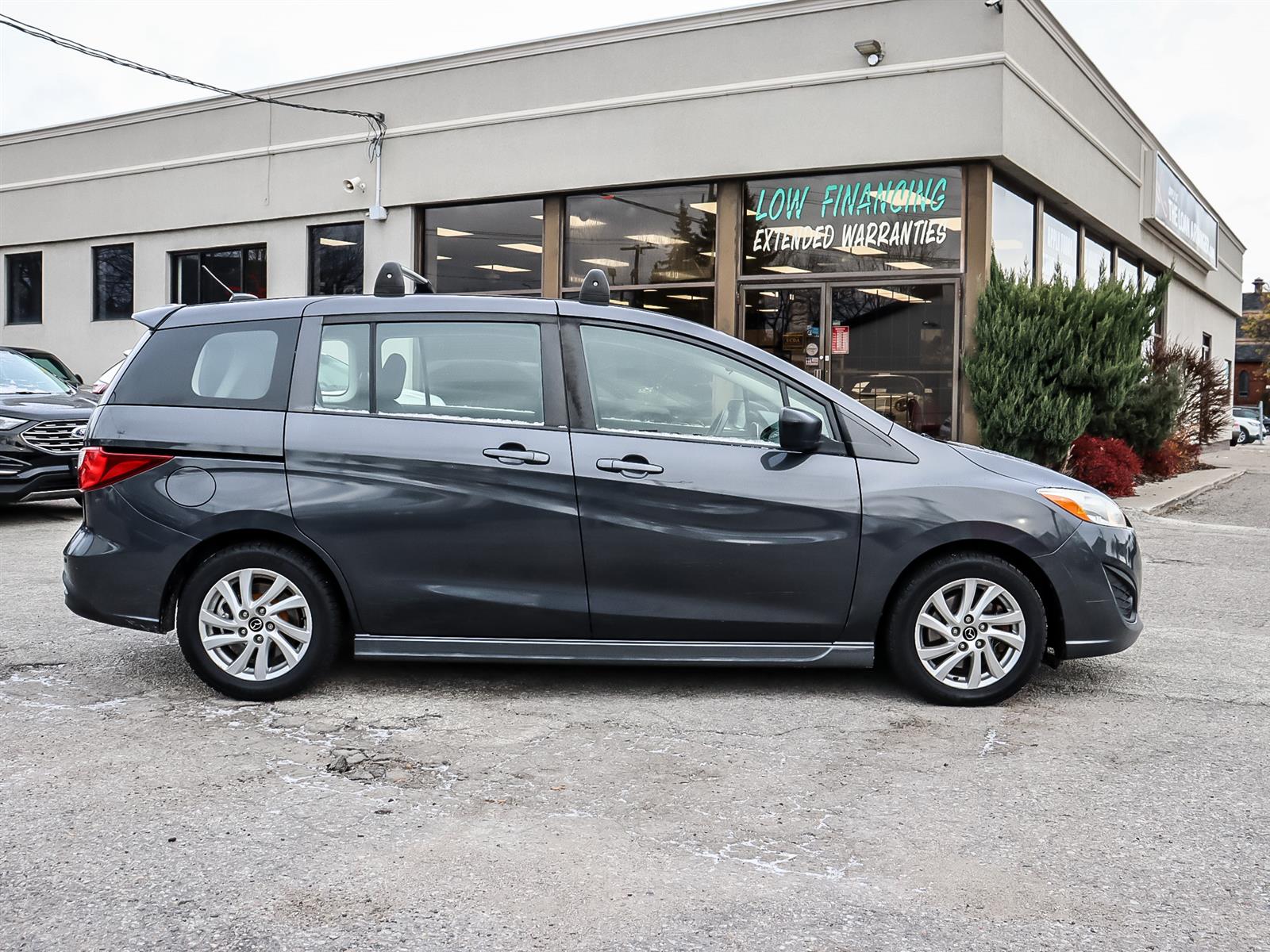 used 2017 Mazda Mazda5 car