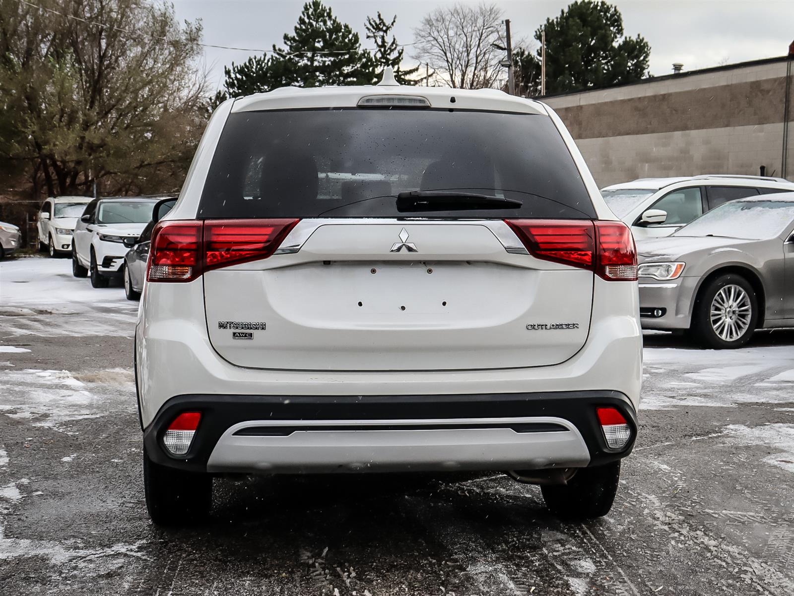 used 2019 Mitsubishi Outlander car