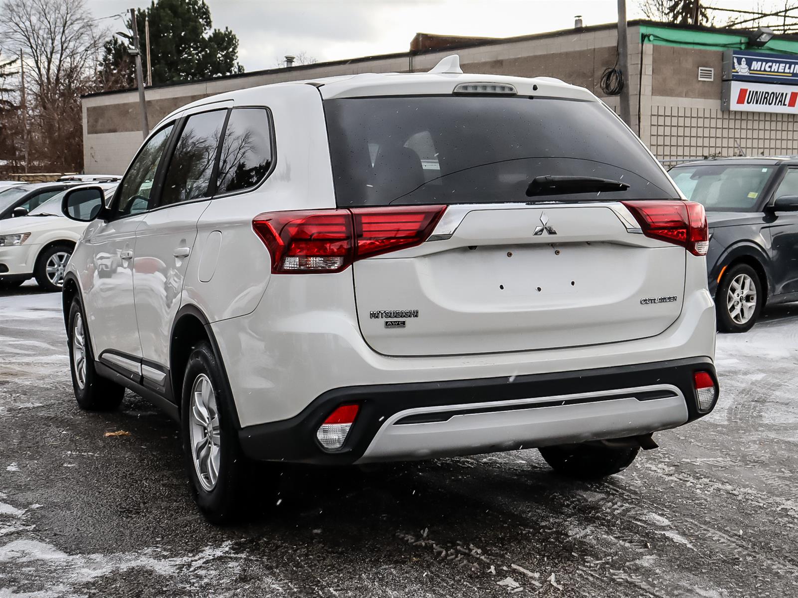 used 2019 Mitsubishi Outlander car