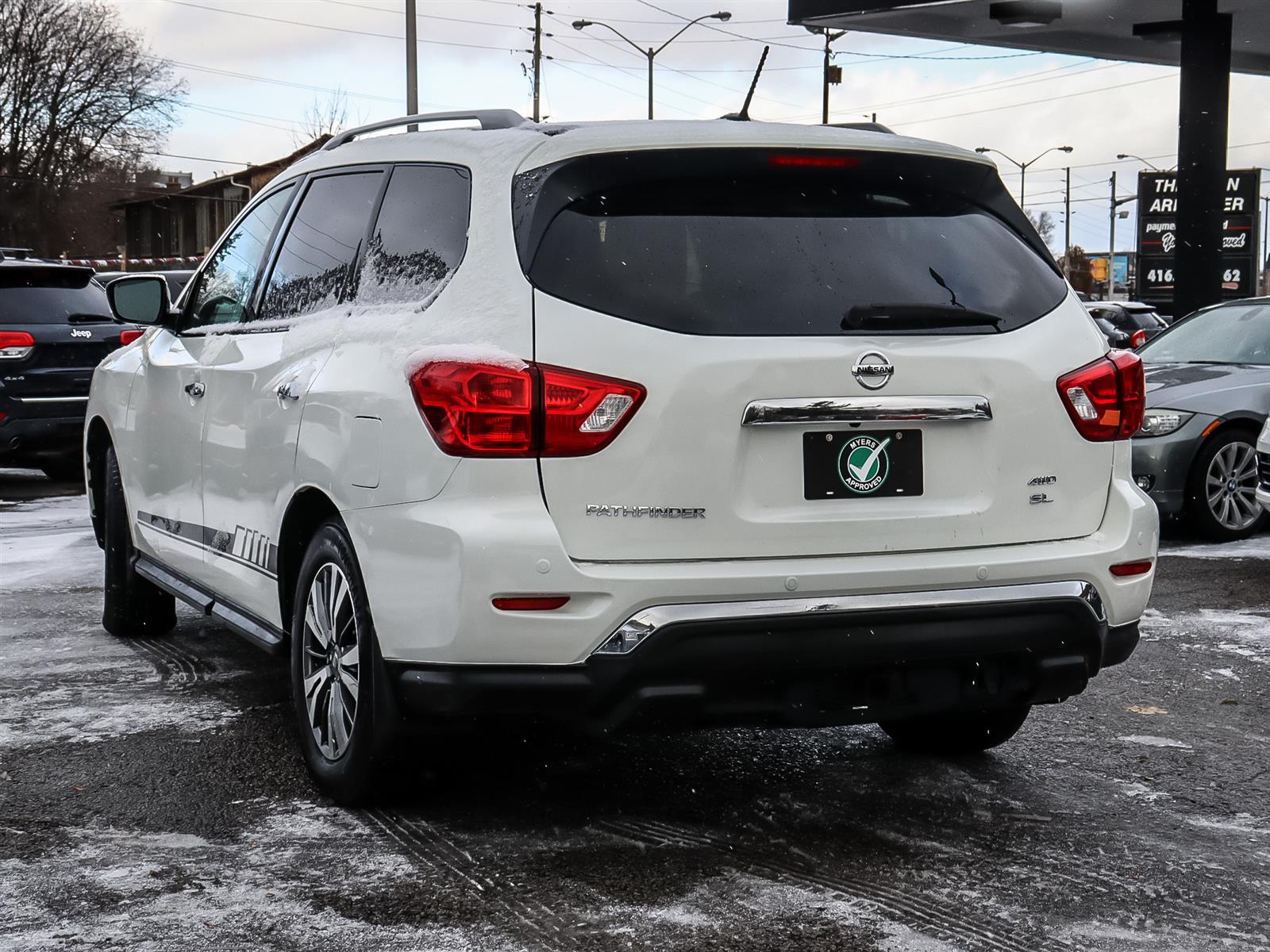 used 2017 Nissan Pathfinder car