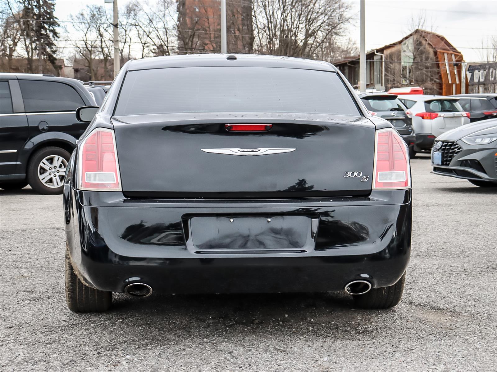 used 2012 Chrysler 300 car