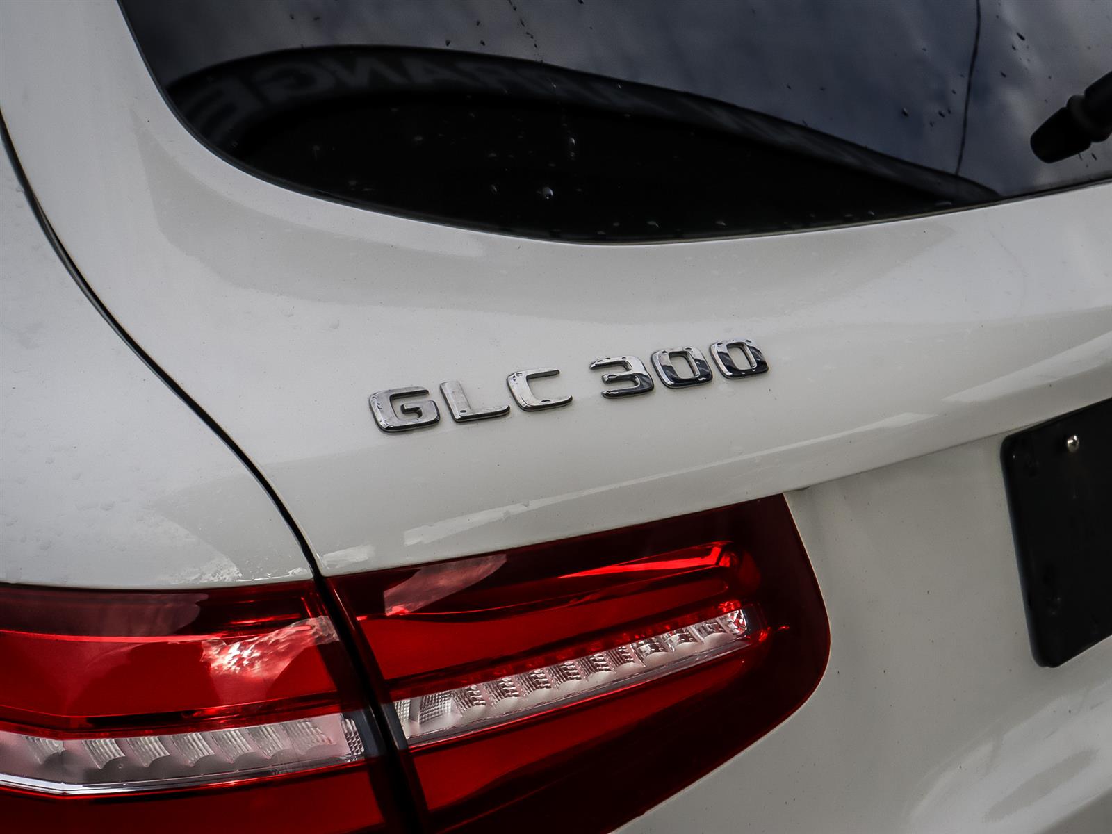 used 2019 Mercedes-Benz GLC 300 car