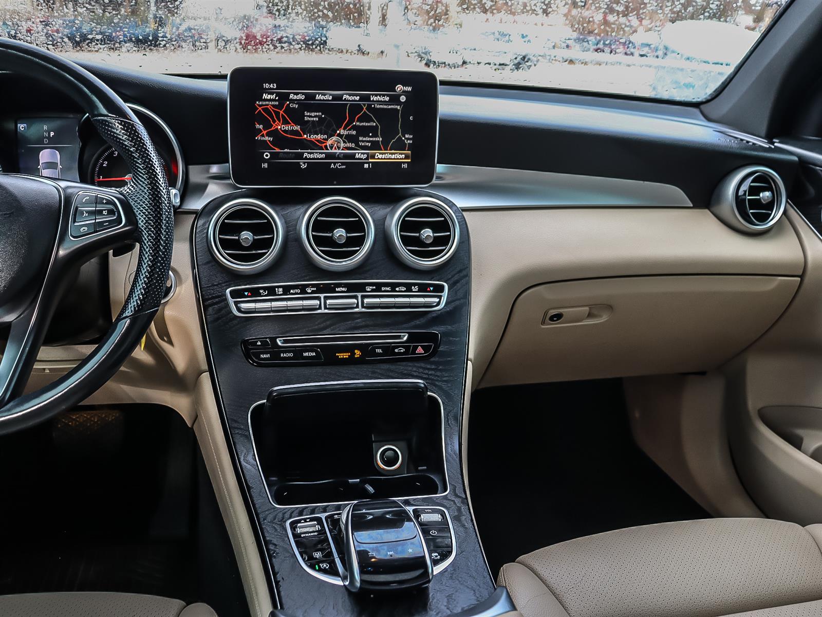 used 2019 Mercedes-Benz GLC 300 car