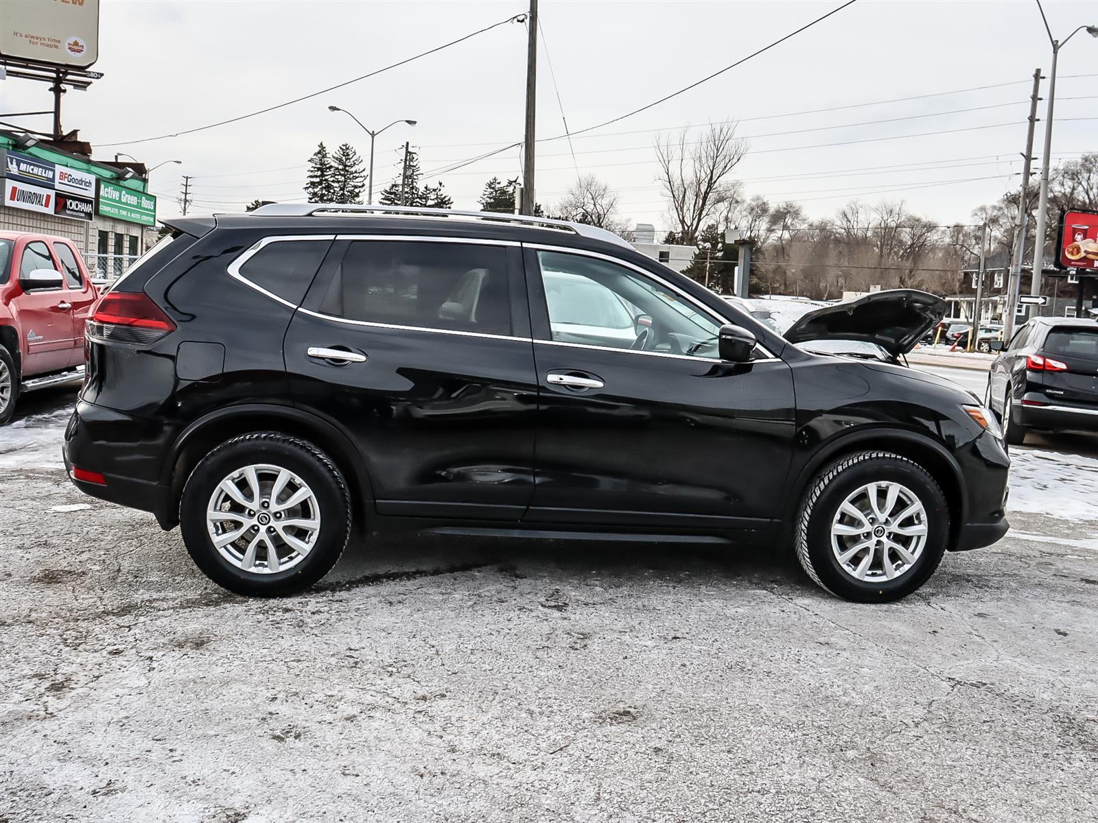 used 2018 Nissan Rogue car