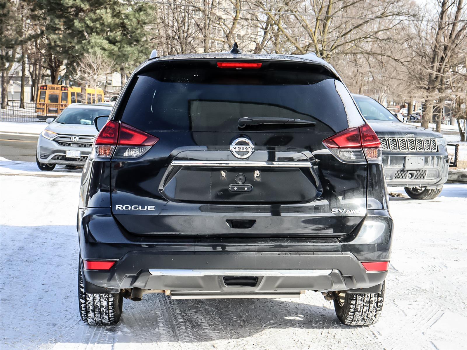 used 2018 Nissan Rogue car