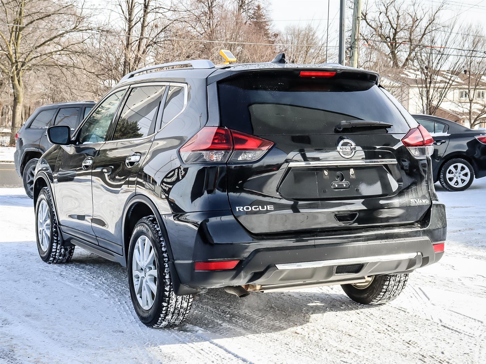 used 2018 Nissan Rogue car