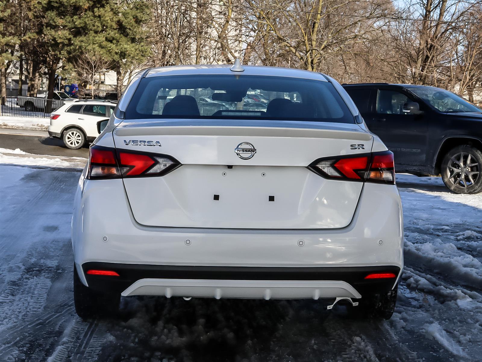 used 2021 Nissan Versa car