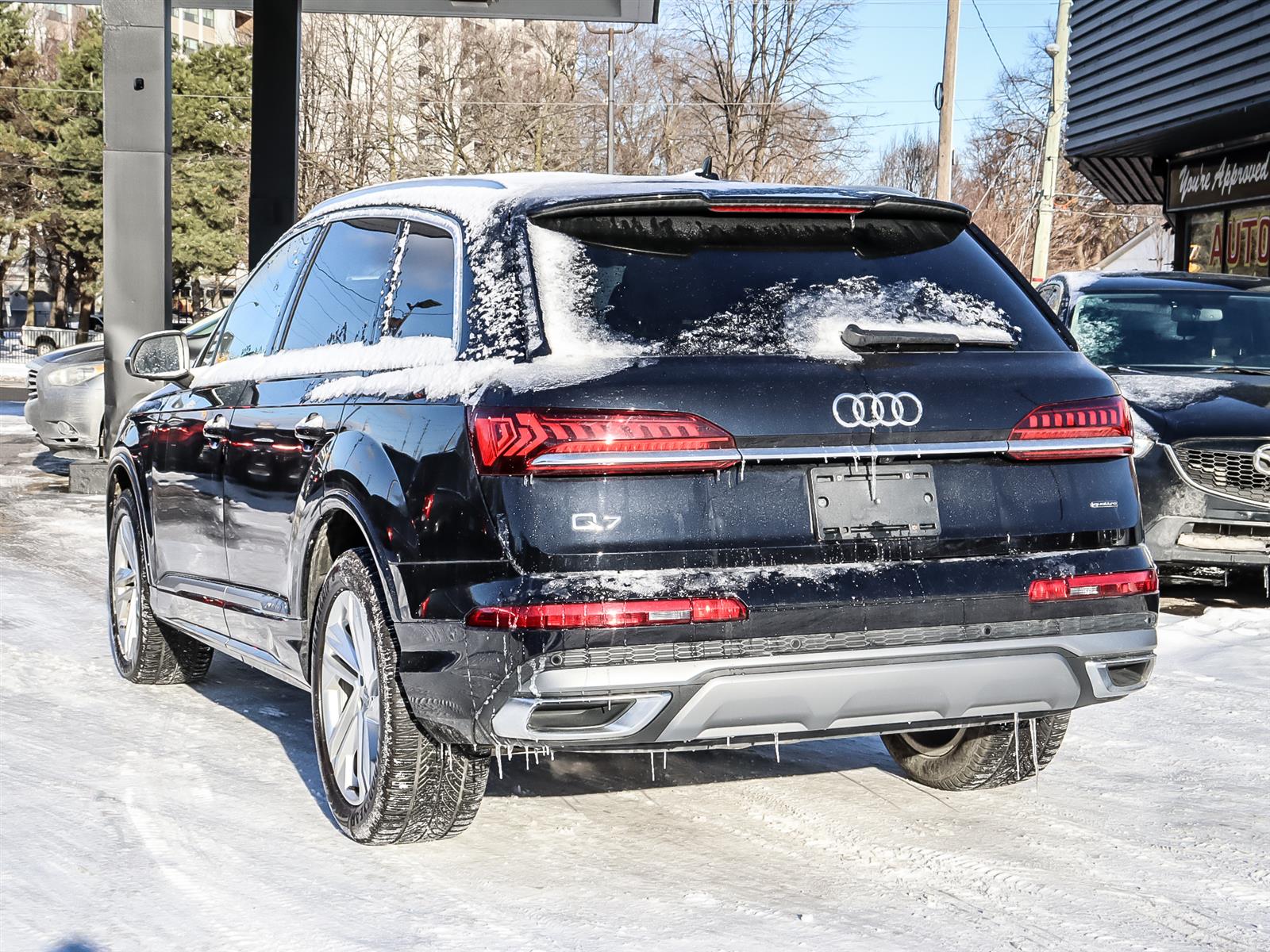 used 2021 Audi Q7 car