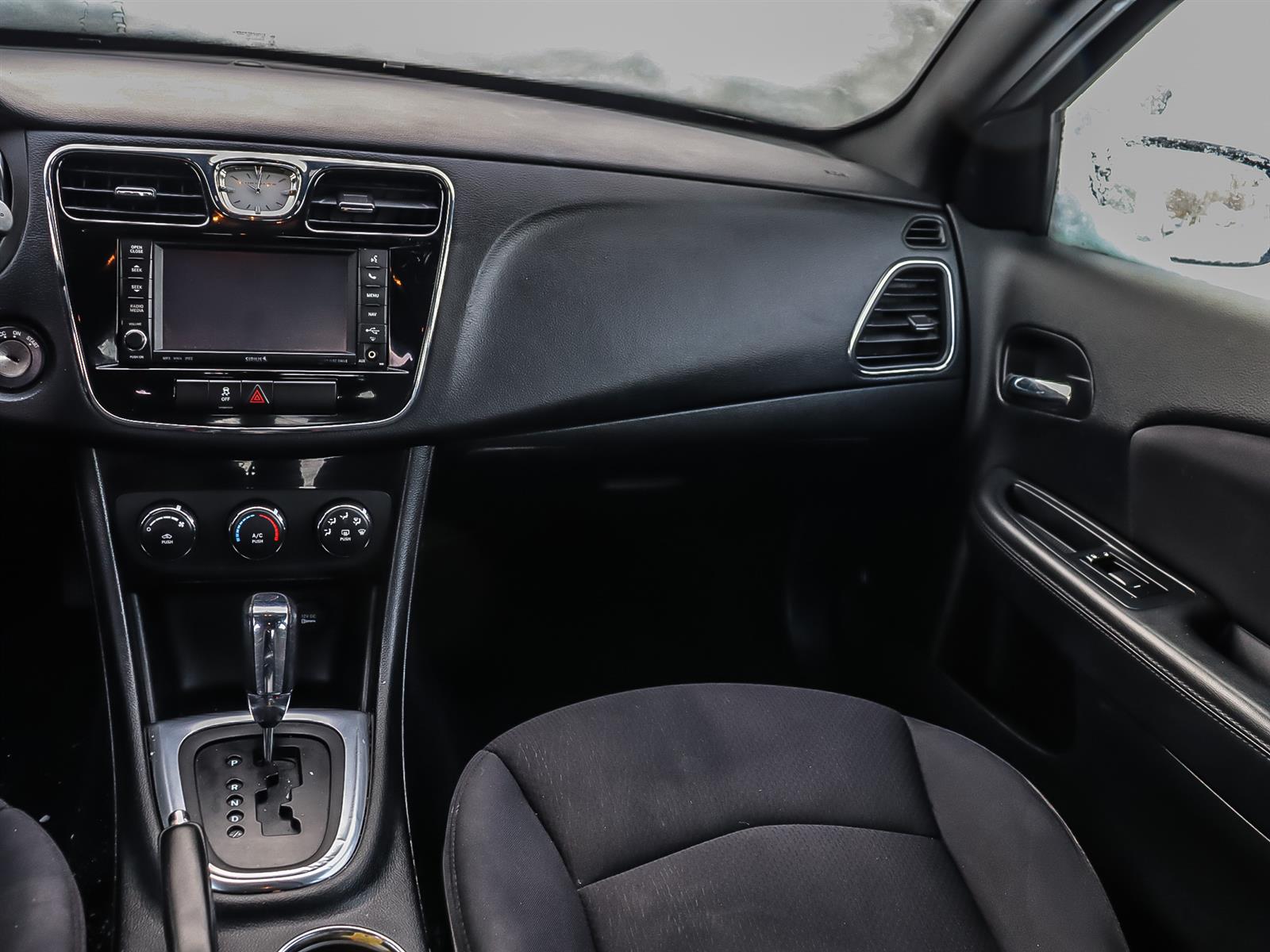 used 2013 Chrysler 200 car