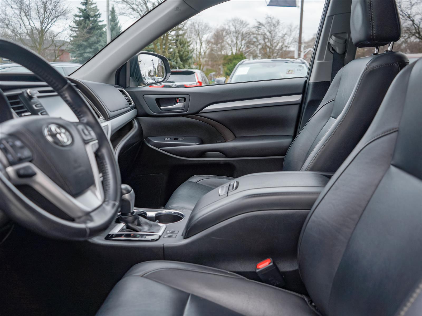 used 2018 Toyota Highlander car, priced at $33,495