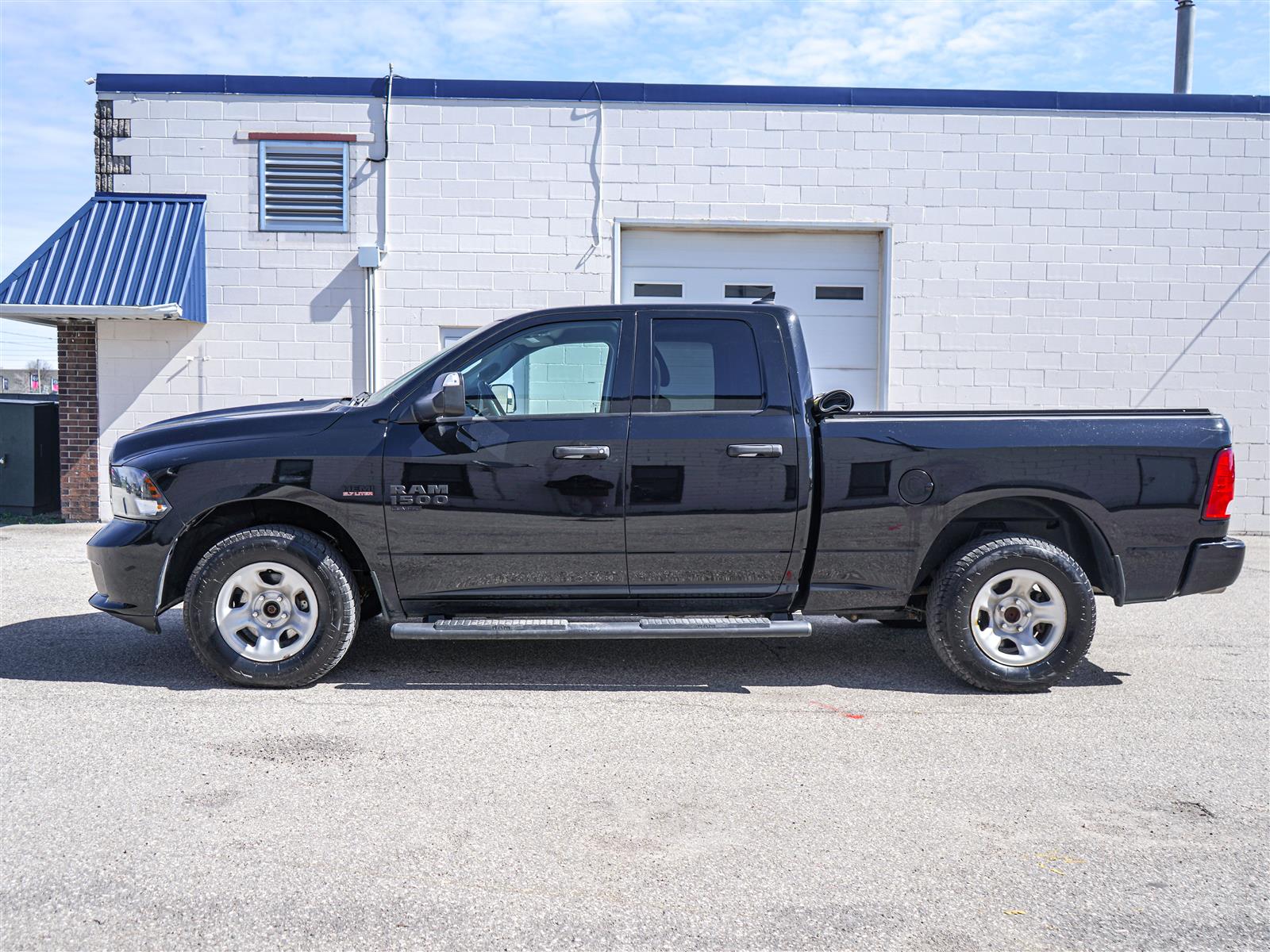 used 2021 Ram 1500 Classic car, priced at $33,873