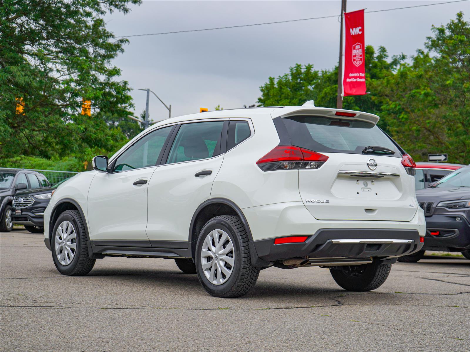 used 2019 Nissan Rogue car, priced at $18,592