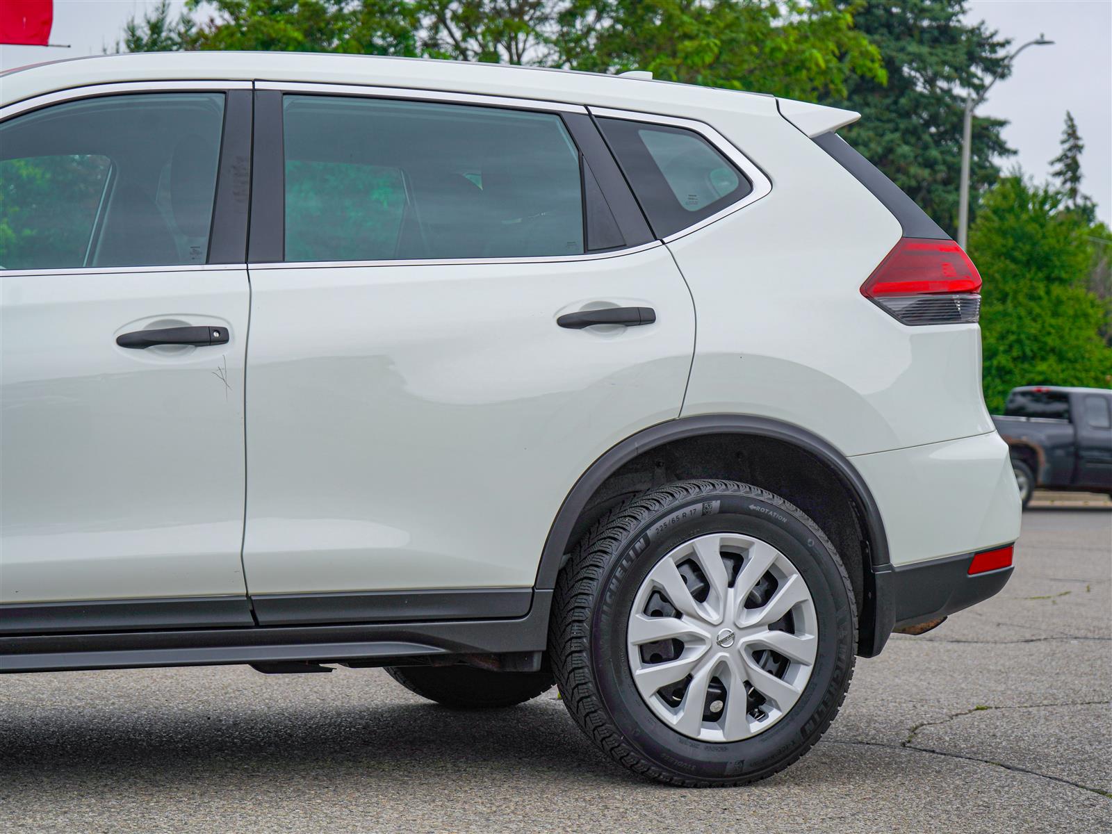 used 2019 Nissan Rogue car, priced at $18,592