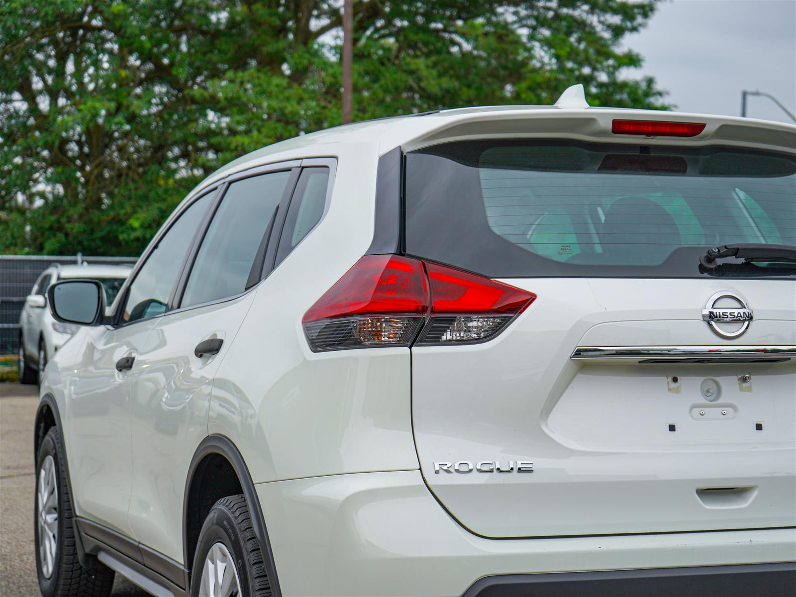 used 2019 Nissan Rogue car, priced at $18,592