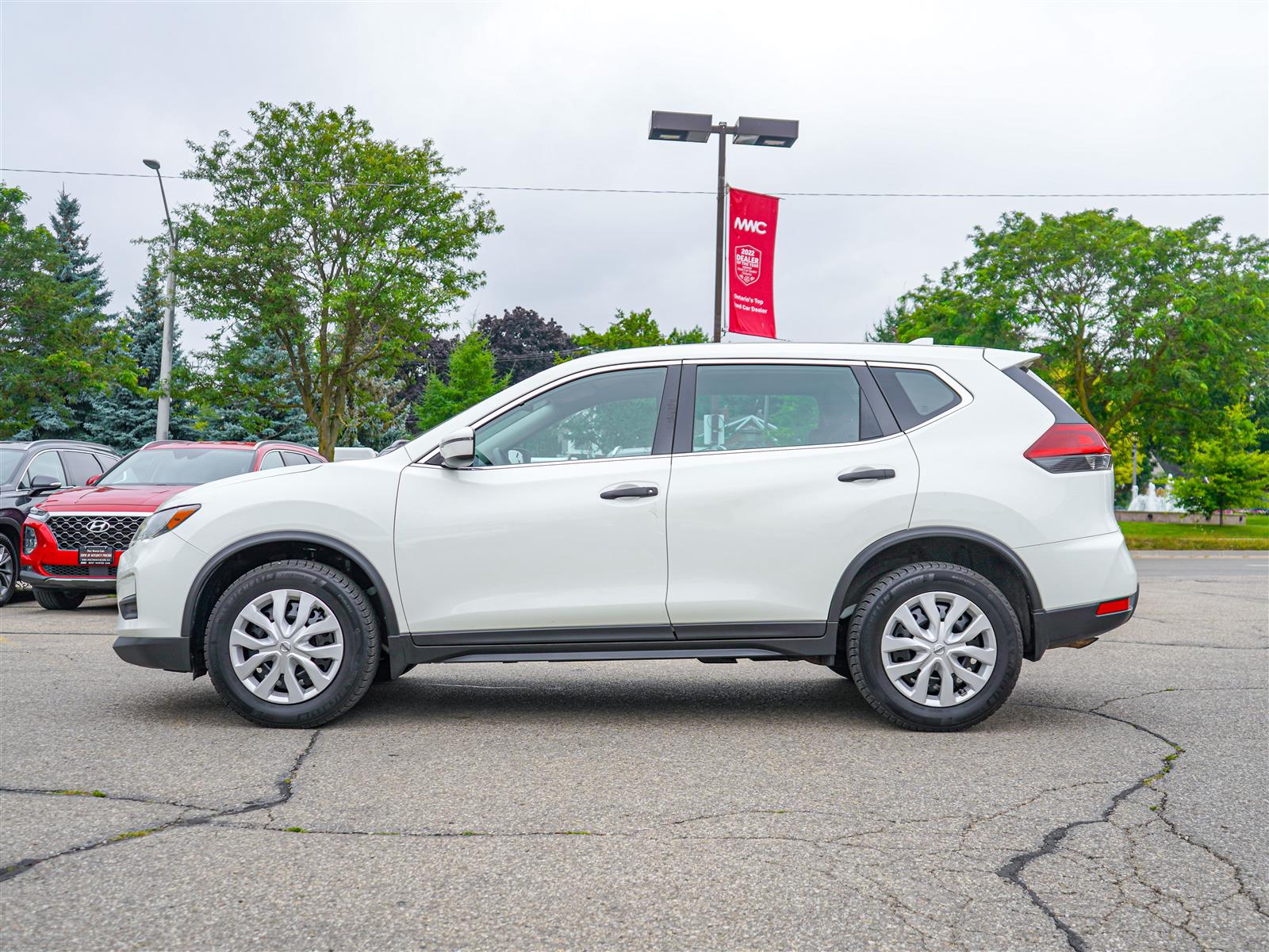 used 2019 Nissan Rogue car, priced at $18,592