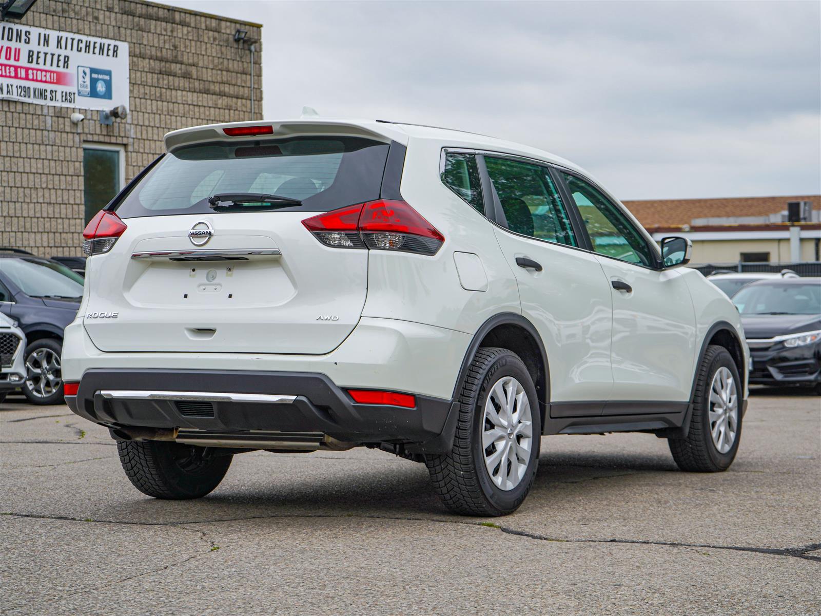 used 2019 Nissan Rogue car, priced at $18,592