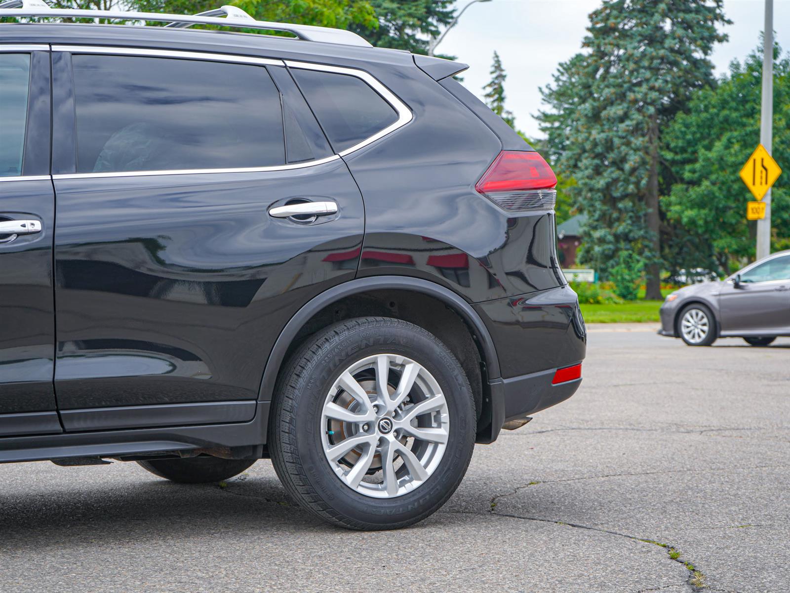 used 2018 Nissan Rogue car, priced at $19,793