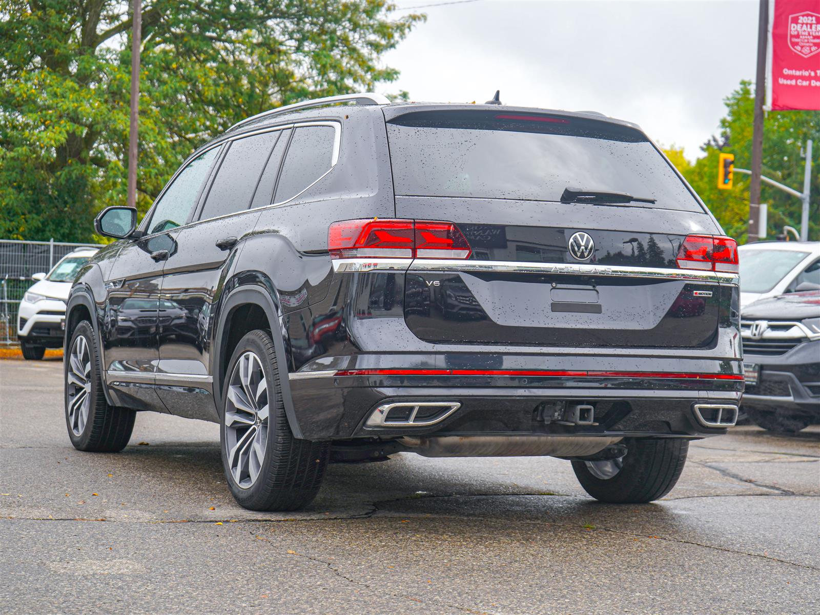 used 2022 Volkswagen Atlas car, priced at $40,991