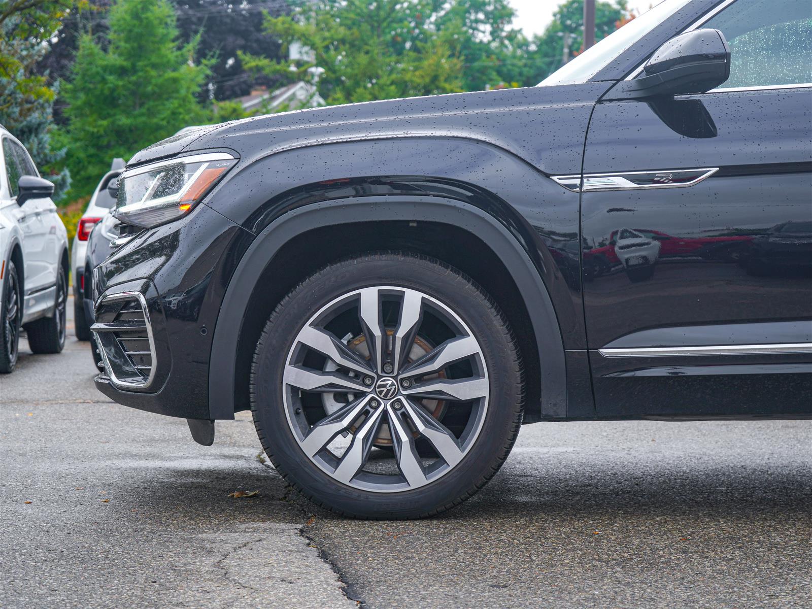 used 2022 Volkswagen Atlas car, priced at $40,991