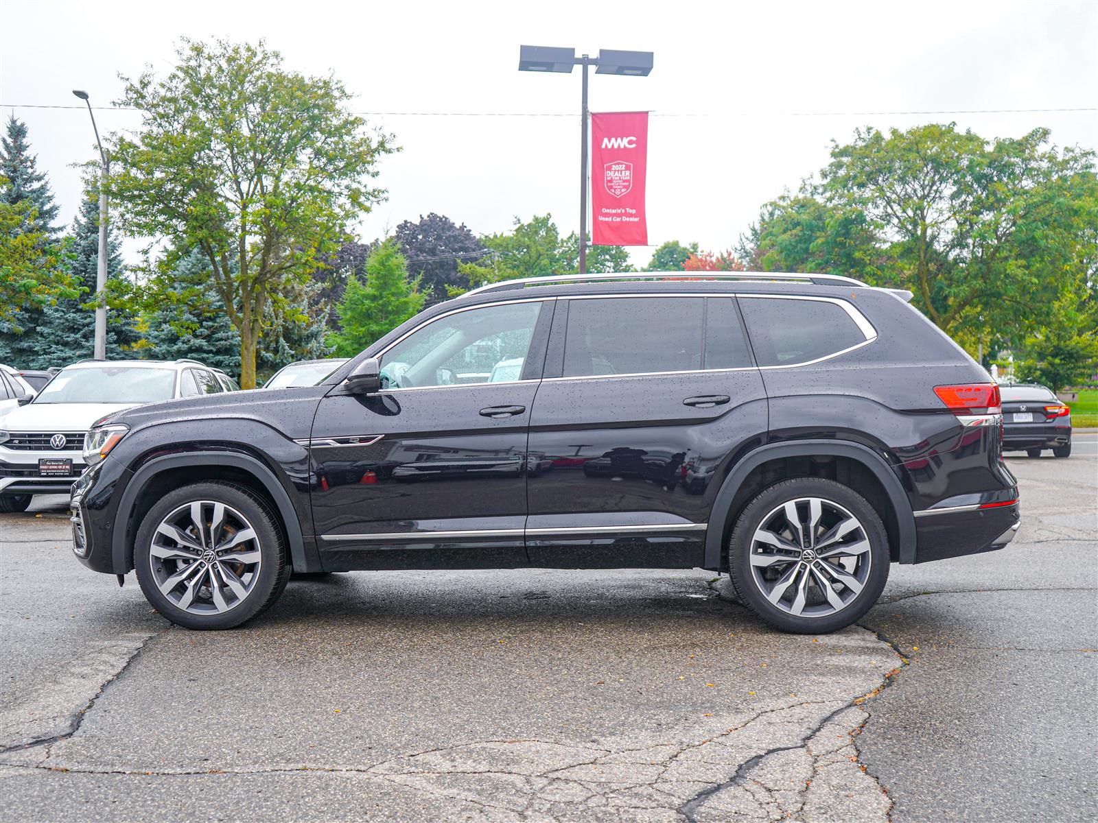 used 2022 Volkswagen Atlas car, priced at $40,991