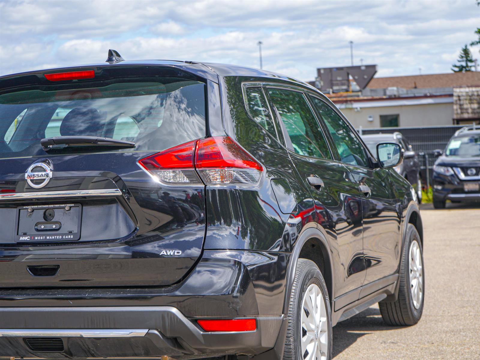 used 2019 Nissan Rogue car, priced at $17,882